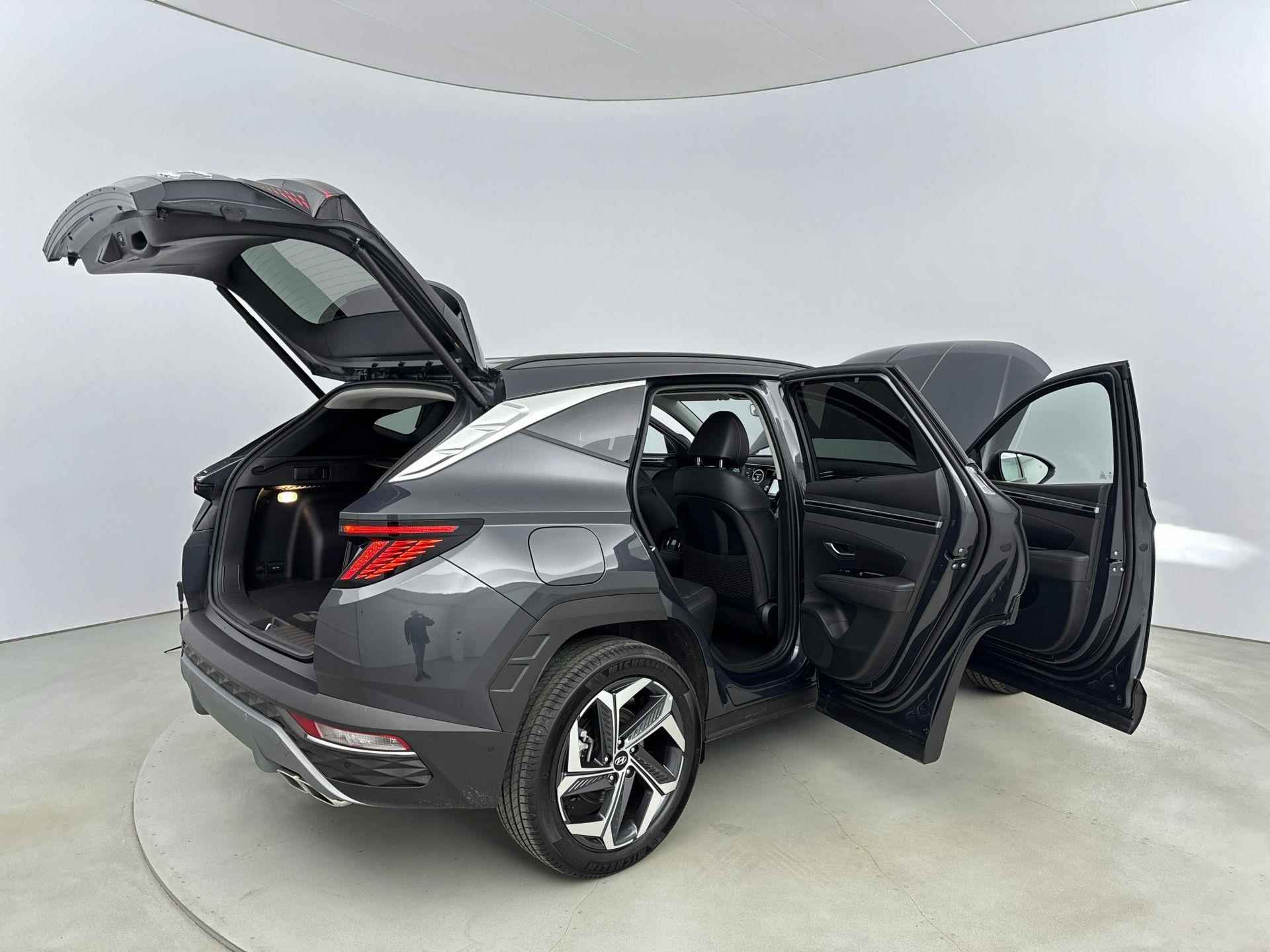 Hyundai Tucson 1.6 T-GDI PHEV Premium 4WD | Incl. €3000,- Smart Bonus! | Leer | Stoel + stuurverwarming  | 360 Camera | Memory | - 27/30