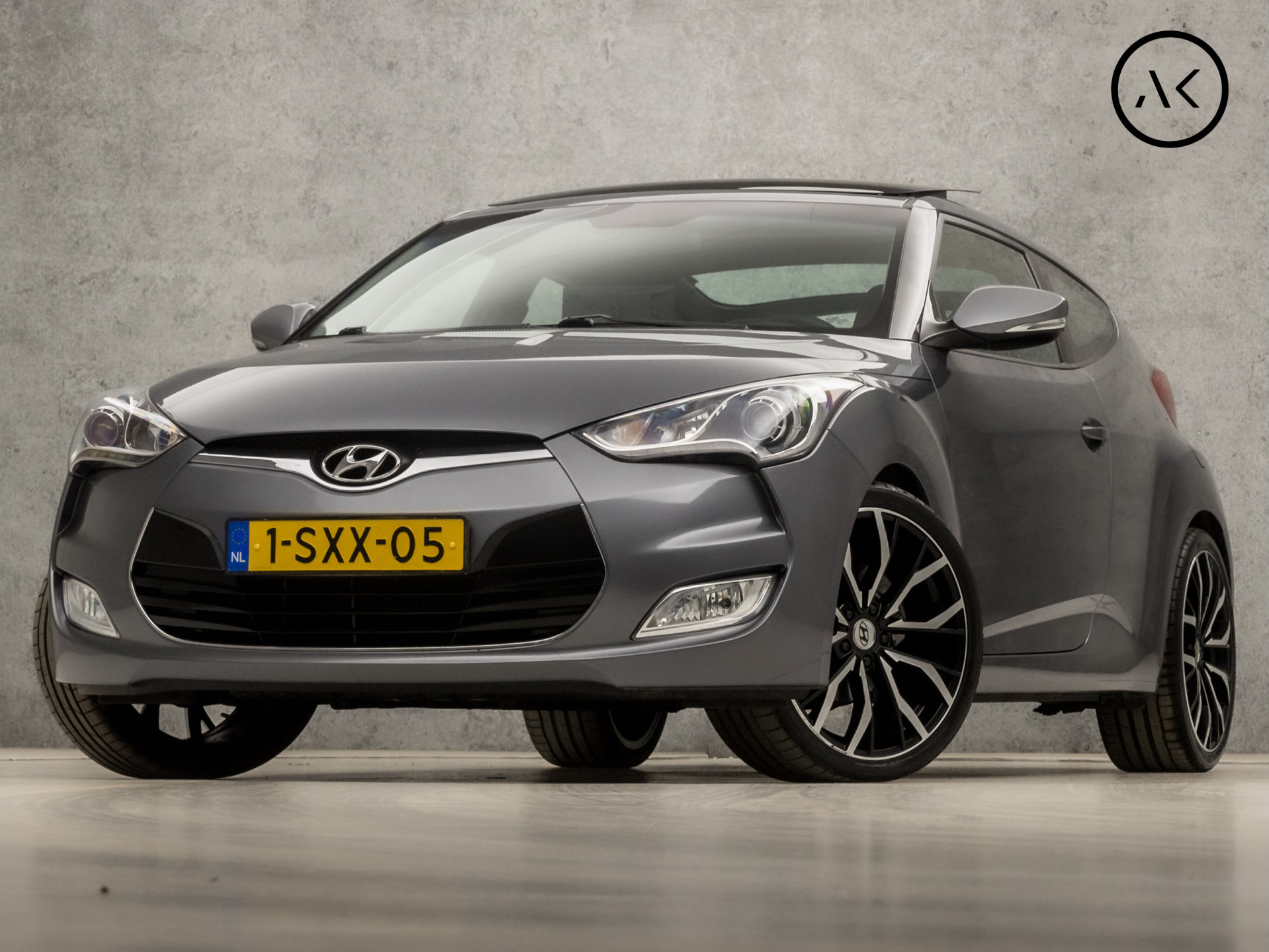 Hyundai Veloster 1.6 GDI i-Vision (PANORAMADAK, APPLE CARPLAY, ORG NL, NAP, LEDER, CAMERA, CLIMATE, SPORTSTOELEN, XENON, CRUISE, NIEUWE APK, NIEUWSTAAT)