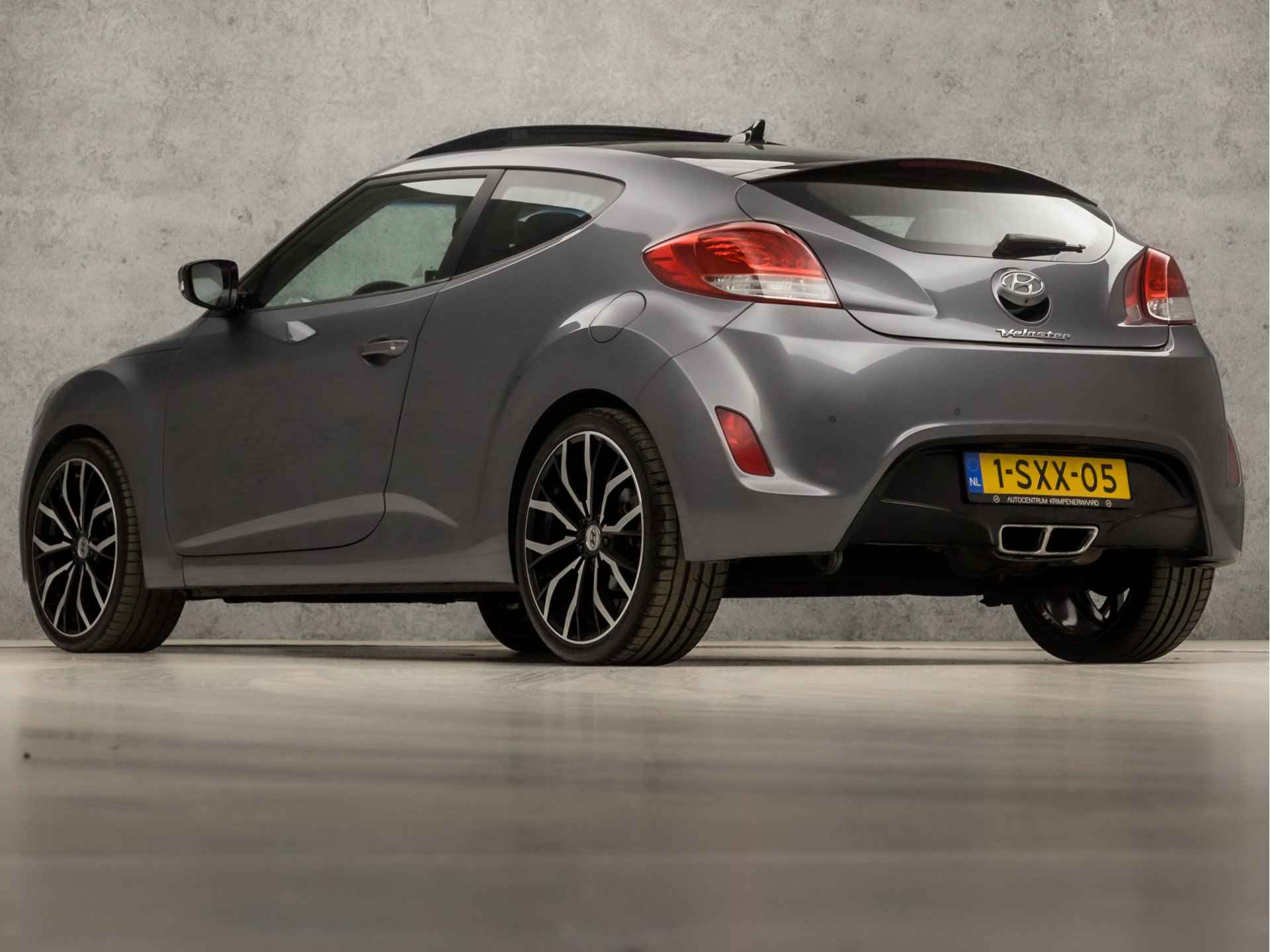 Hyundai Veloster 1.6 GDI i-Vision (PANORAMADAK, APPLE CARPLAY, ORG NL, NAP, LEDER, CAMERA, CLIMATE, SPORTSTOELEN, XENON, CRUISE, NIEUWE APK, NIEUWSTAAT) - 3/37