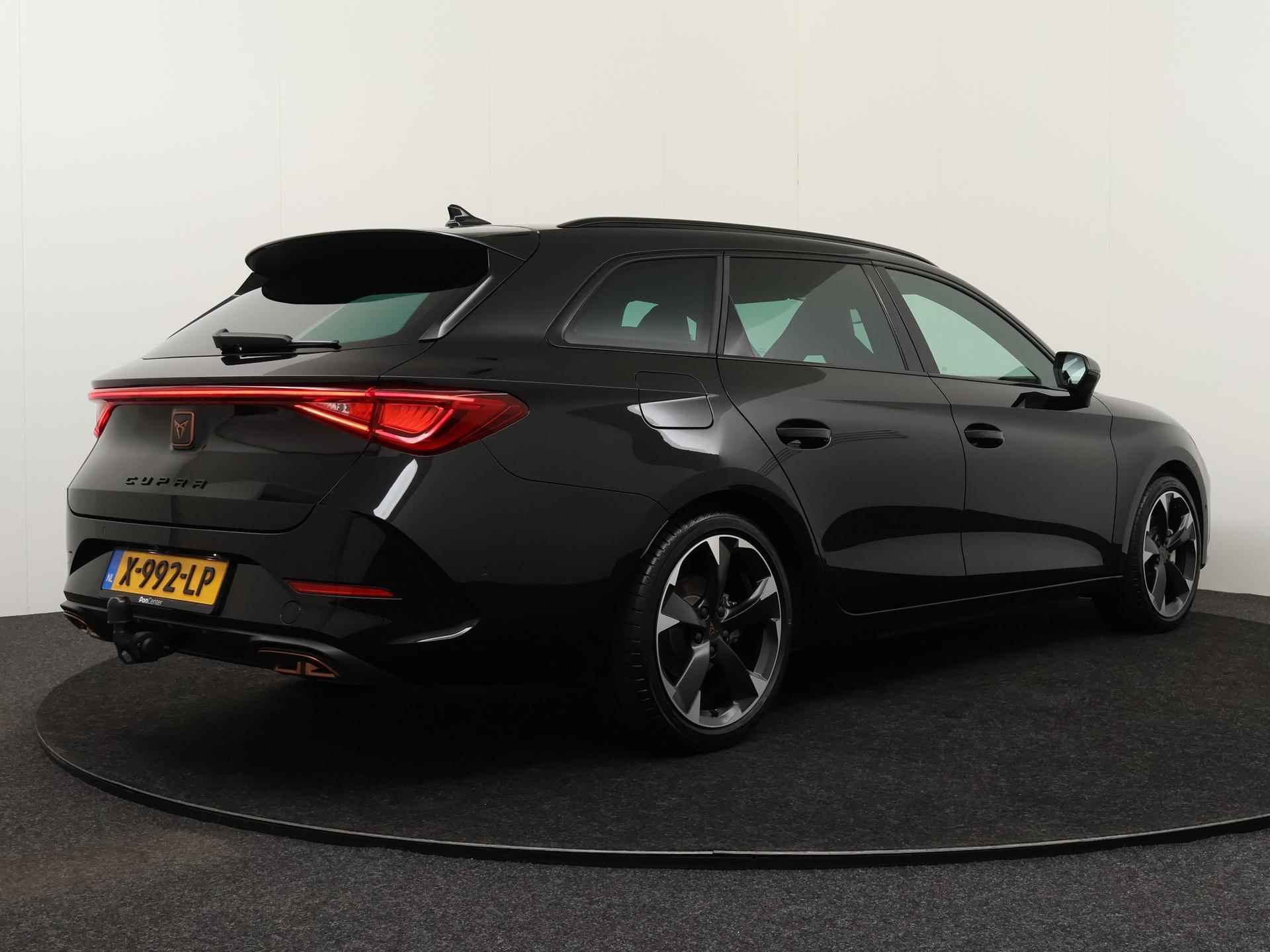 CUPRA Leon Sportstourer 1.4 e-Hybrid Business | Apple CarPlay | Camera | Keyless | Trekhaak | Navi | ACC | - 5/17