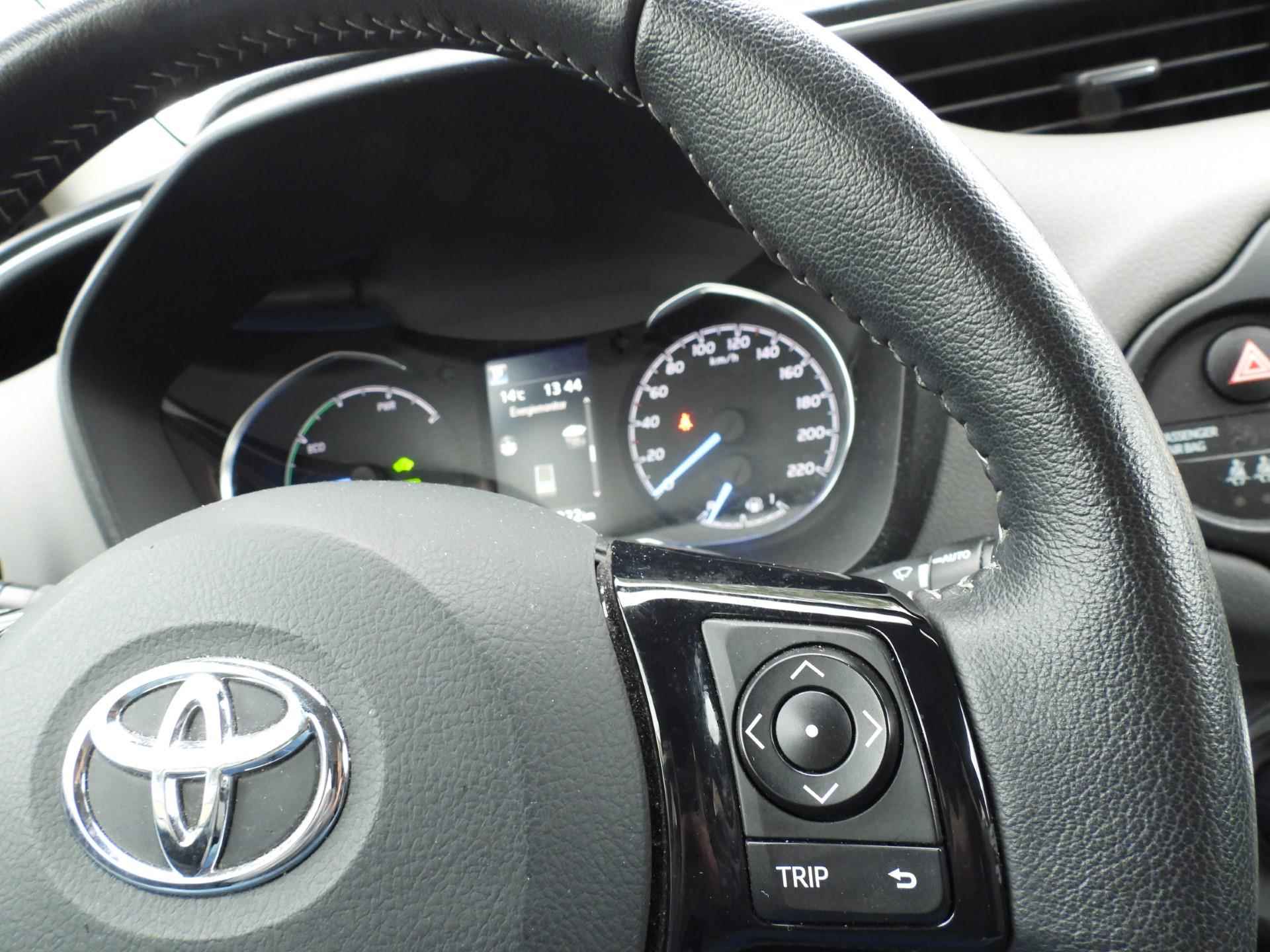 Toyota Yaris 1.5 Hybrid Aspiration CLIMA/CAMERA/CRUISE! - 14/33