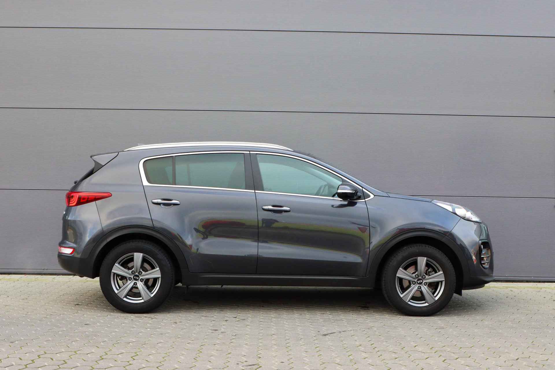 Kia Sportage 1.6 GDI First Edition | Trekhaak | Rijklaarprijs - incl.garantie - 17/33