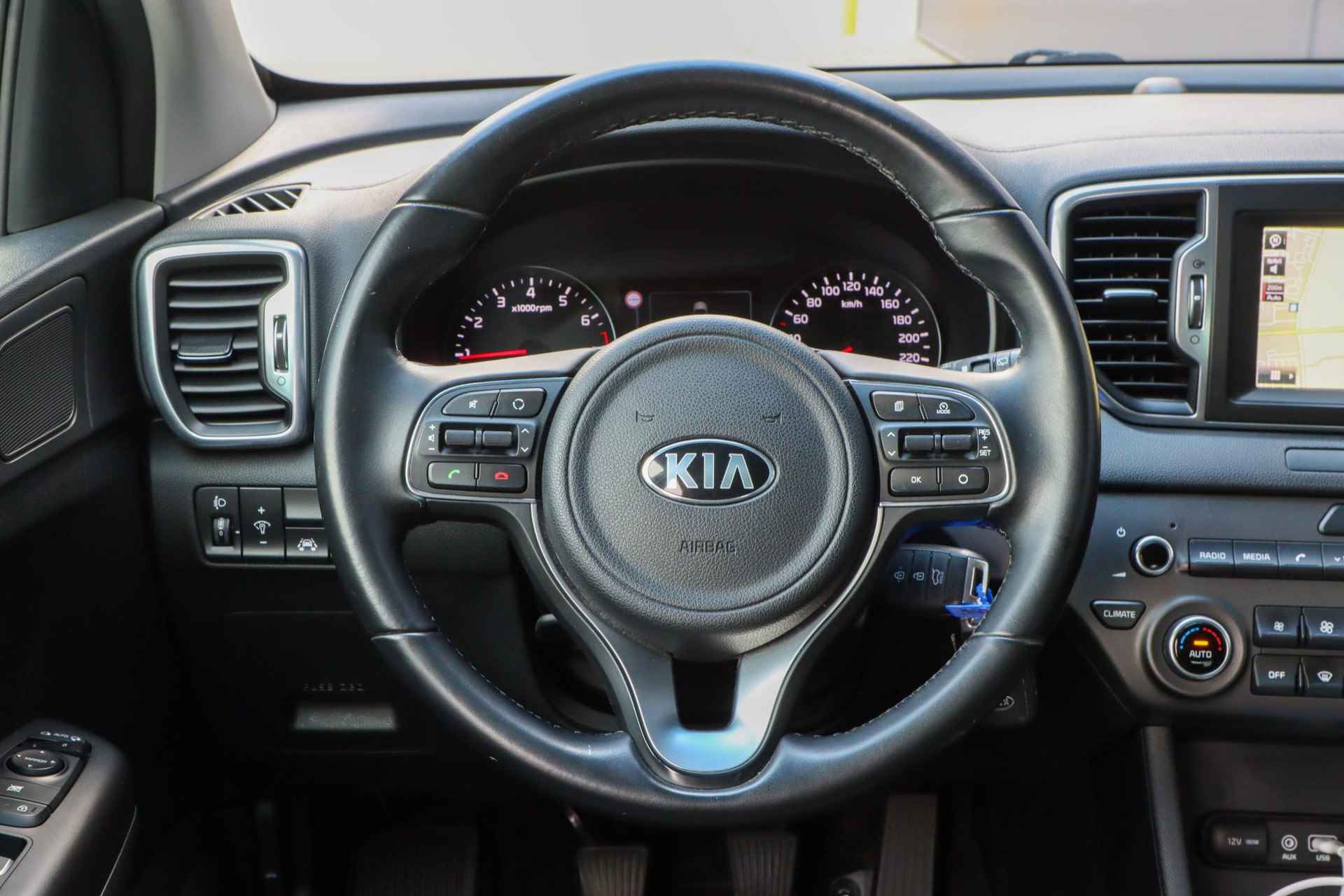 Kia Sportage 1.6 GDI First Edition | Trekhaak | Rijklaarprijs - incl.garantie - 22/33