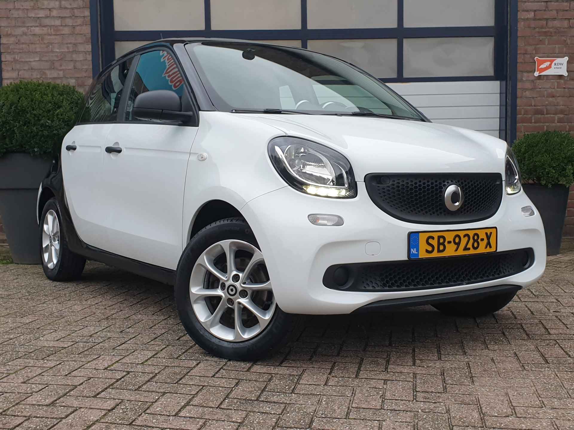 Smart Forfour 1.0 Pure, Airco, LM Velgen In absolute perfecte staat. - 11/28
