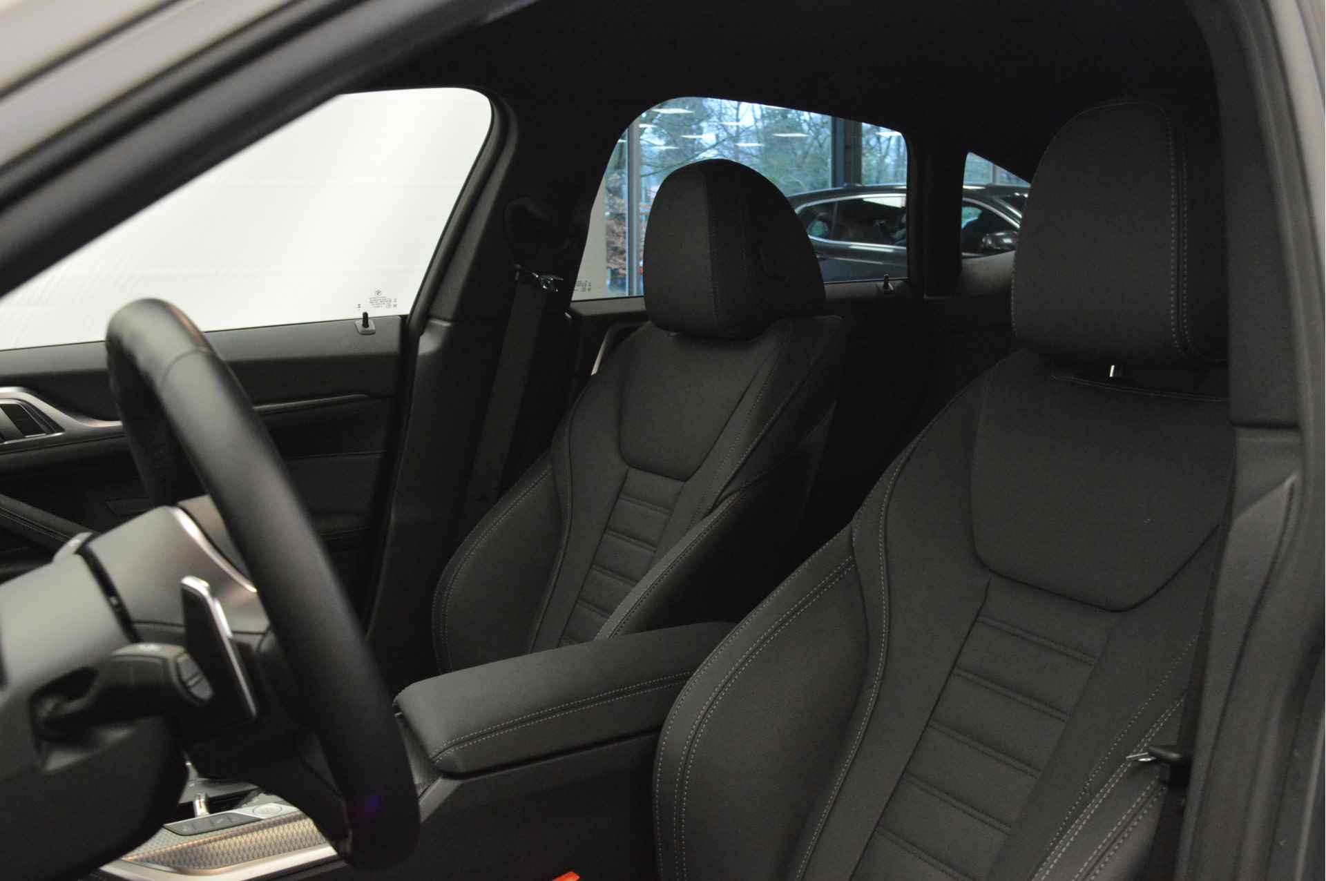 BMW 4 Serie Gran Coupé 420i High Executive M Sport Automaat / Comfort Access / Stoelverwarming / Active Cruise Control / Parking Assistant / Live Cockpit Professional - 7/22