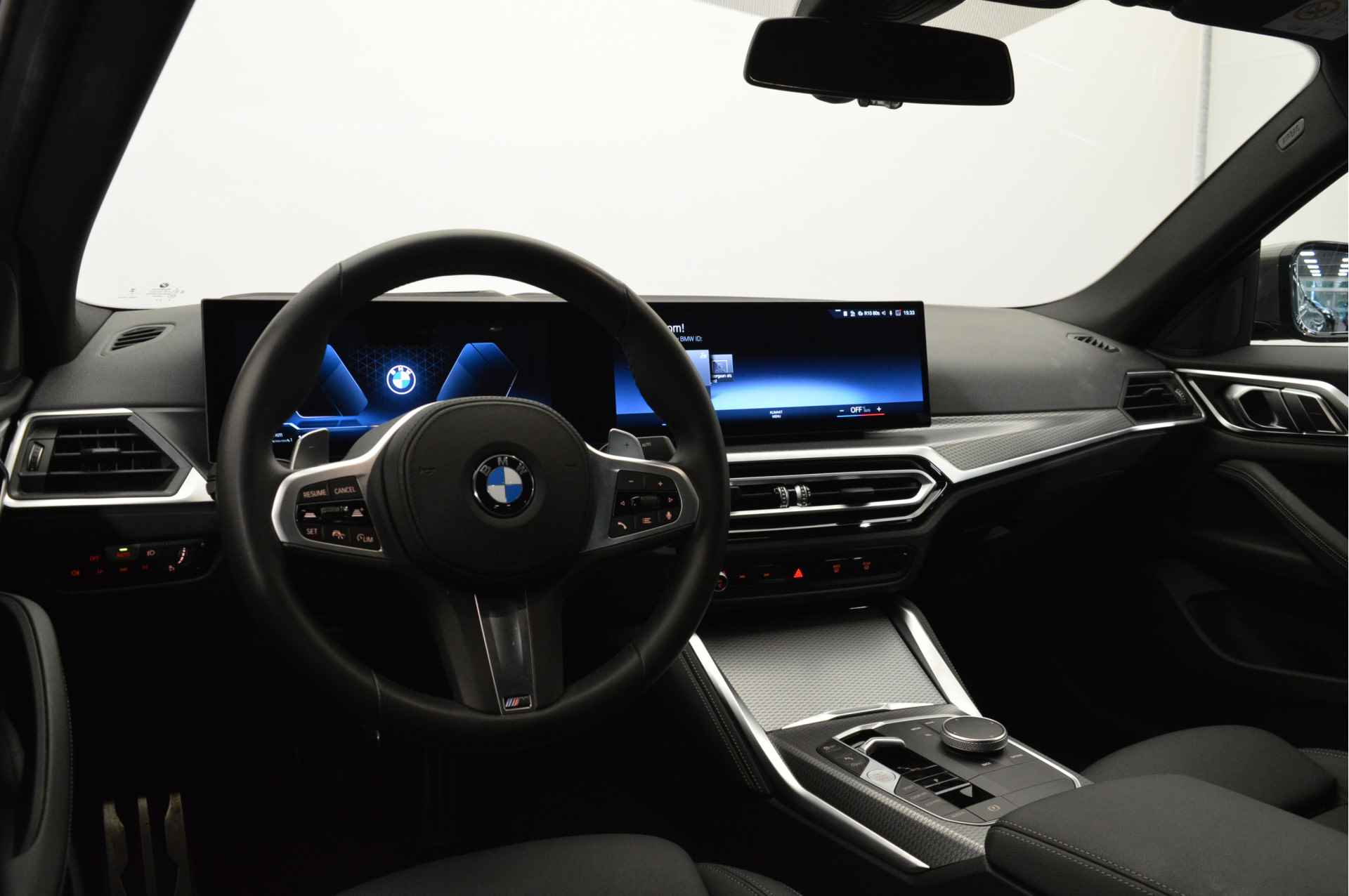 BMW 4 Serie Gran Coupé 420i High Executive M Sport Automaat / Comfort Access / Stoelverwarming / Active Cruise Control / Parking Assistant / Live Cockpit Professional - 8/22