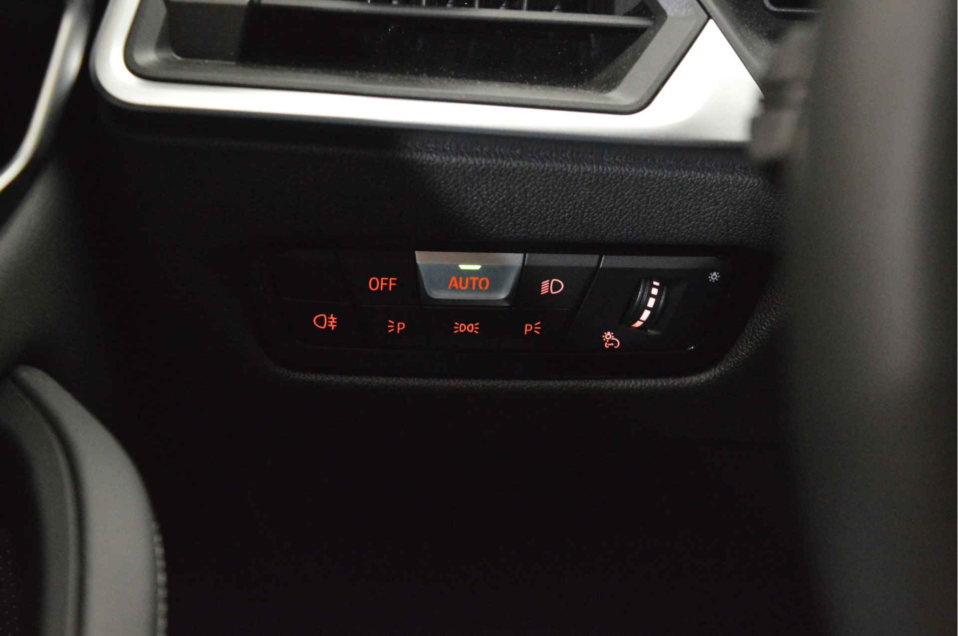 BMW 4 Serie Gran Coupé 420i High Executive M Sport Automaat / Comfort Access / Stoelverwarming / Active Cruise Control / Parking Assistant / Live Cockpit Professional - 16/22