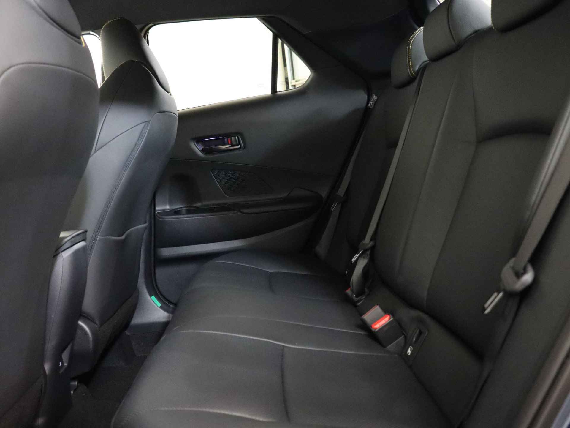 Toyota C-HR Hybrid 200 Première Edition | Panoramadak | JBL | BSM | Apple carplay |Android auto | - 37/47