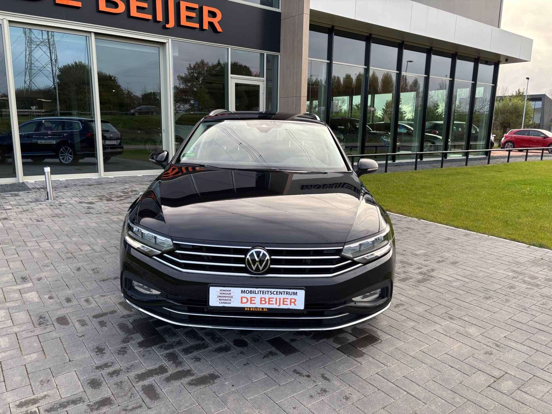 Volkswagen Passat Variant 1.5 TSI 150pk DSG Navi I HUD I Adap. cruise - 9/40