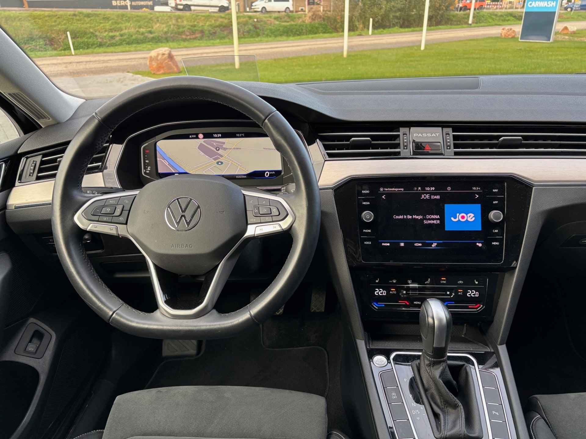 Volkswagen Passat Variant 1.5 TSI 150pk DSG Navi I HUD I Adap. cruise - 16/40