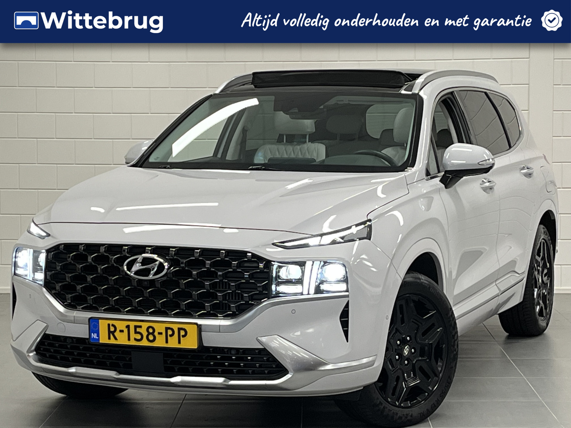 Hyundai Santa Fe 1.6 T-GDI PHEV Premium Plus Sky TREKHAAK | PANORAMADAK | LEDER | FULL OPTIONS!