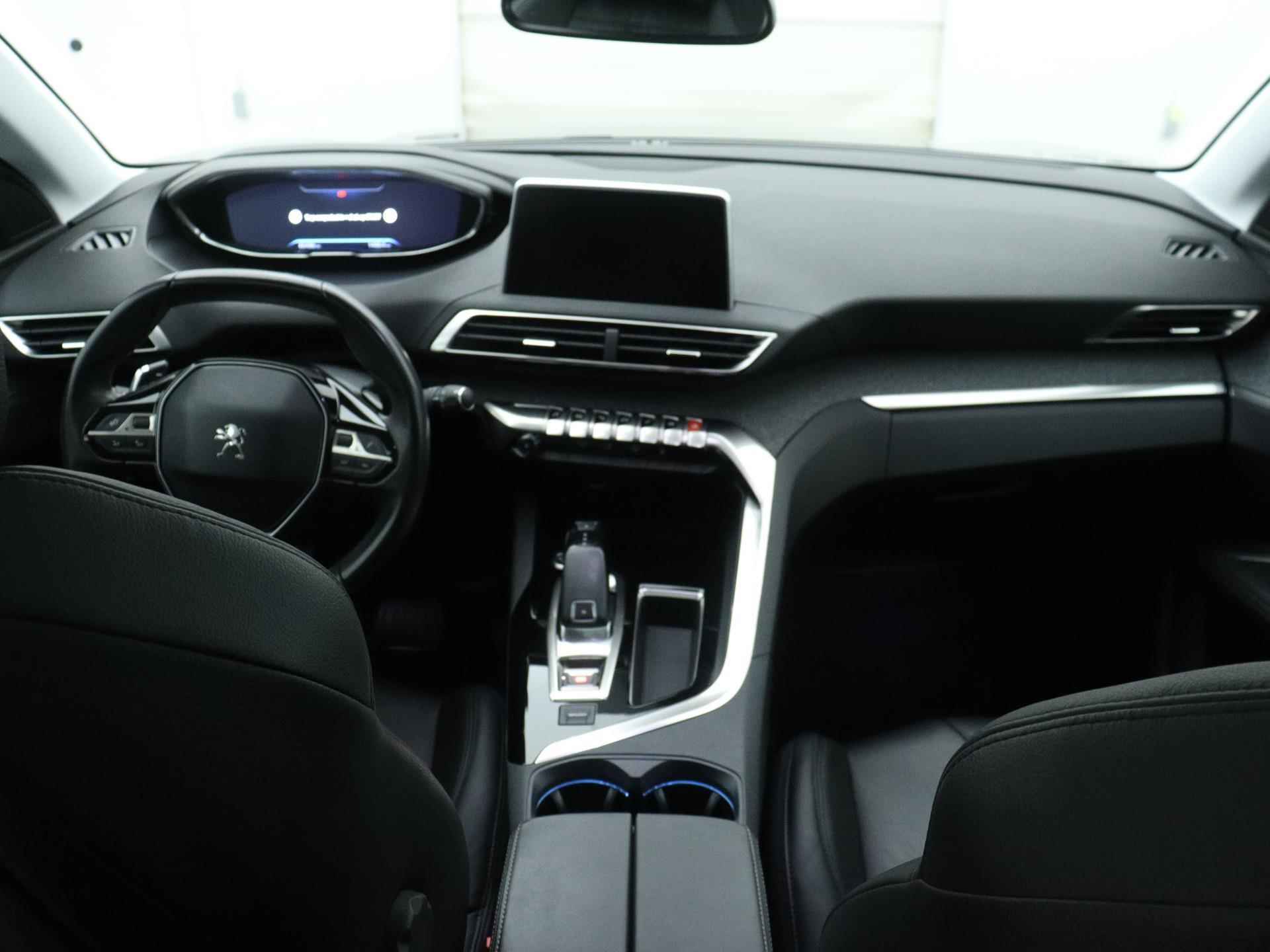 Peugeot 3008 SUV Allure 1.6 165pk Automaat | Navigatie | Schuif-/kanteldak | Achteruitrijcamera | Handsfree Achterklep | Lederen bekleding | Keyless | Climate Control | Cruise Control | Parkeersensoren v+a | Apple Carplay | Dealeronderhouden | Donker getint glas | 18" lichtmetalen velgen | - 12/37