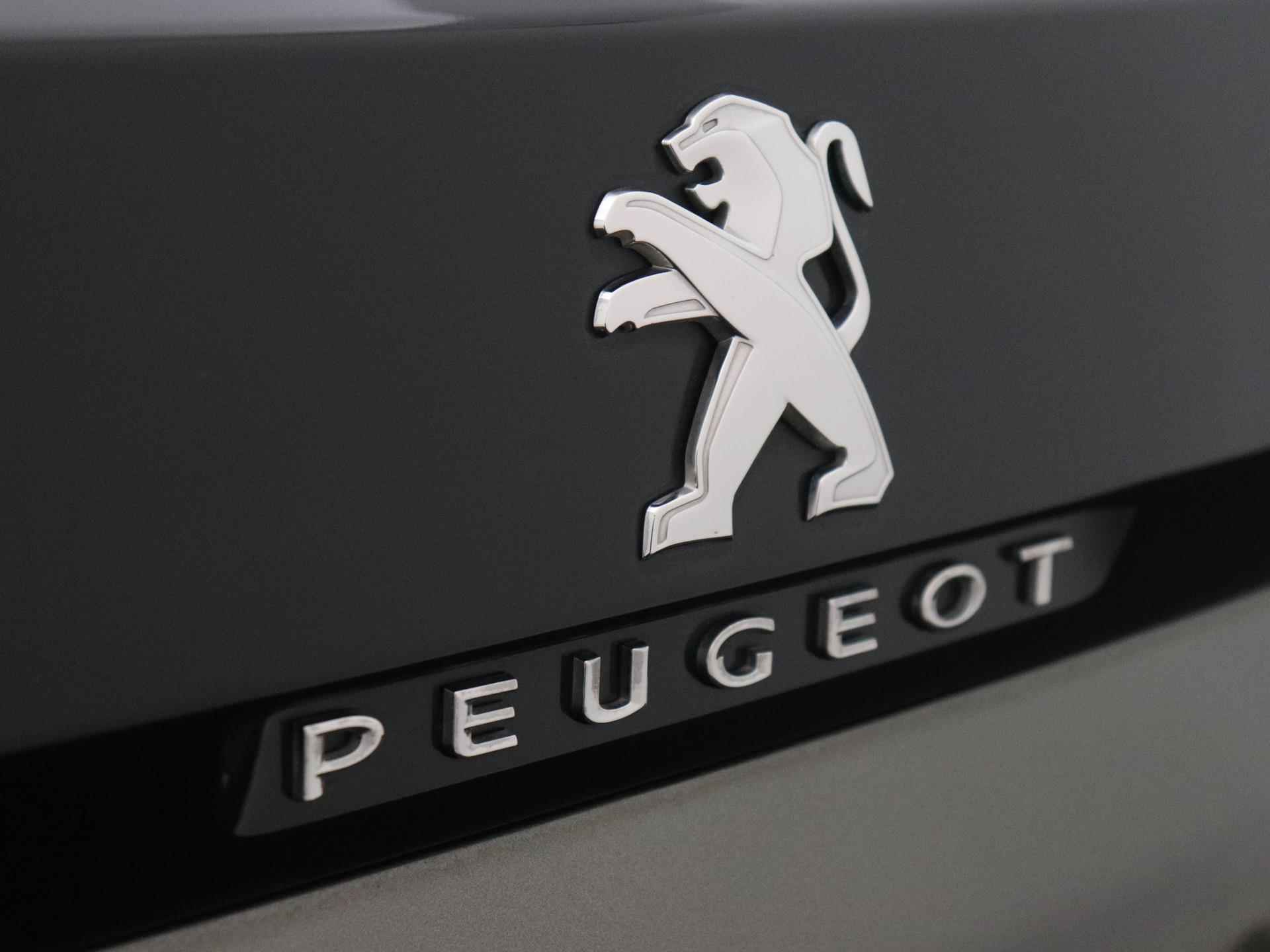 Peugeot 3008 SUV Allure 1.6 165pk Automaat | Navigatie | Schuif-/kanteldak | Achteruitrijcamera | Handsfree Achterklep | Lederen bekleding | Keyless | Climate Control | Cruise Control | Parkeersensoren v+a | Apple Carplay | Dealeronderhouden | Donker getint glas | 18" lichtmetalen velgen | - 29/37