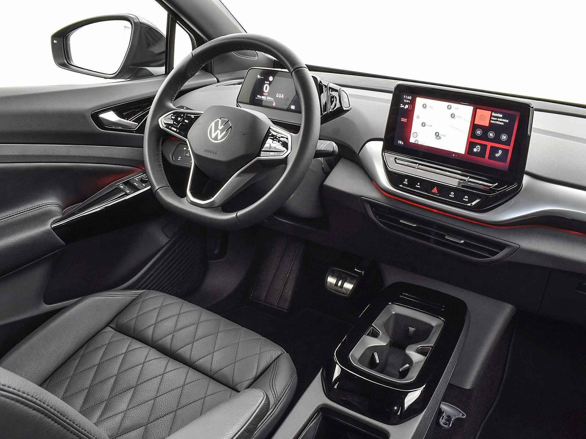 Volkswagen ID.4 Pure 52 kWh accu, 109 kW. 148 pk electr. aandrijving · Multimedia pakket · Velgen 'Narvik', 21 inch lichtmetaal · Applecarplay/android auto · - 21/32