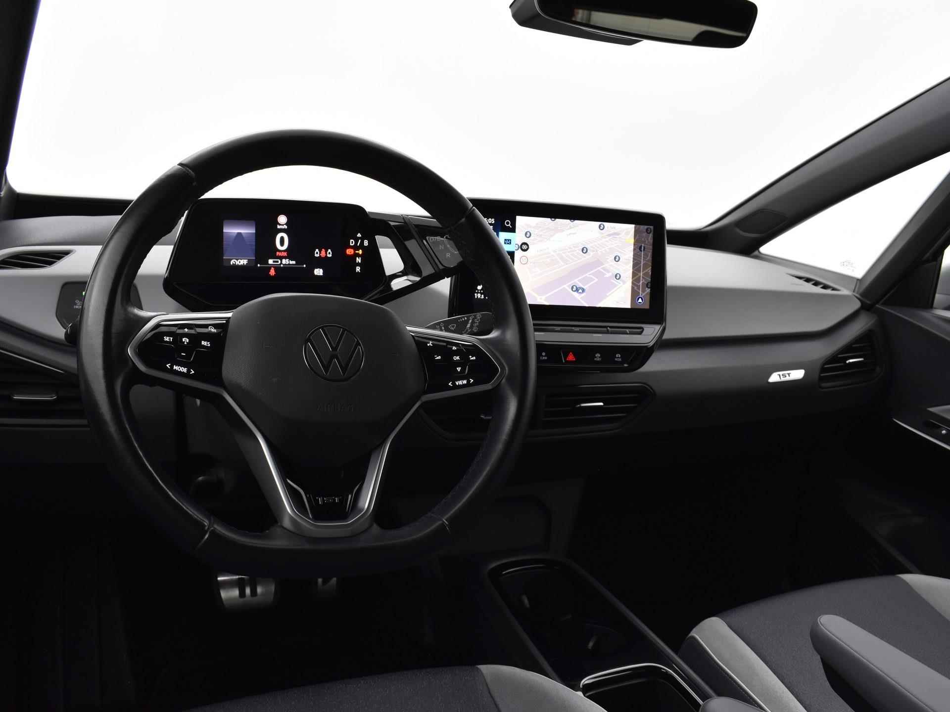 Volkswagen ID.3 First Plus 204pk 58 kWh | Camera | IQ Light | 19"Velgen | ACC | Keyless | Apple Car Play | Stoelverwarming | Navigatie | 12 Maanden BOVAG-Garantie - 18/36