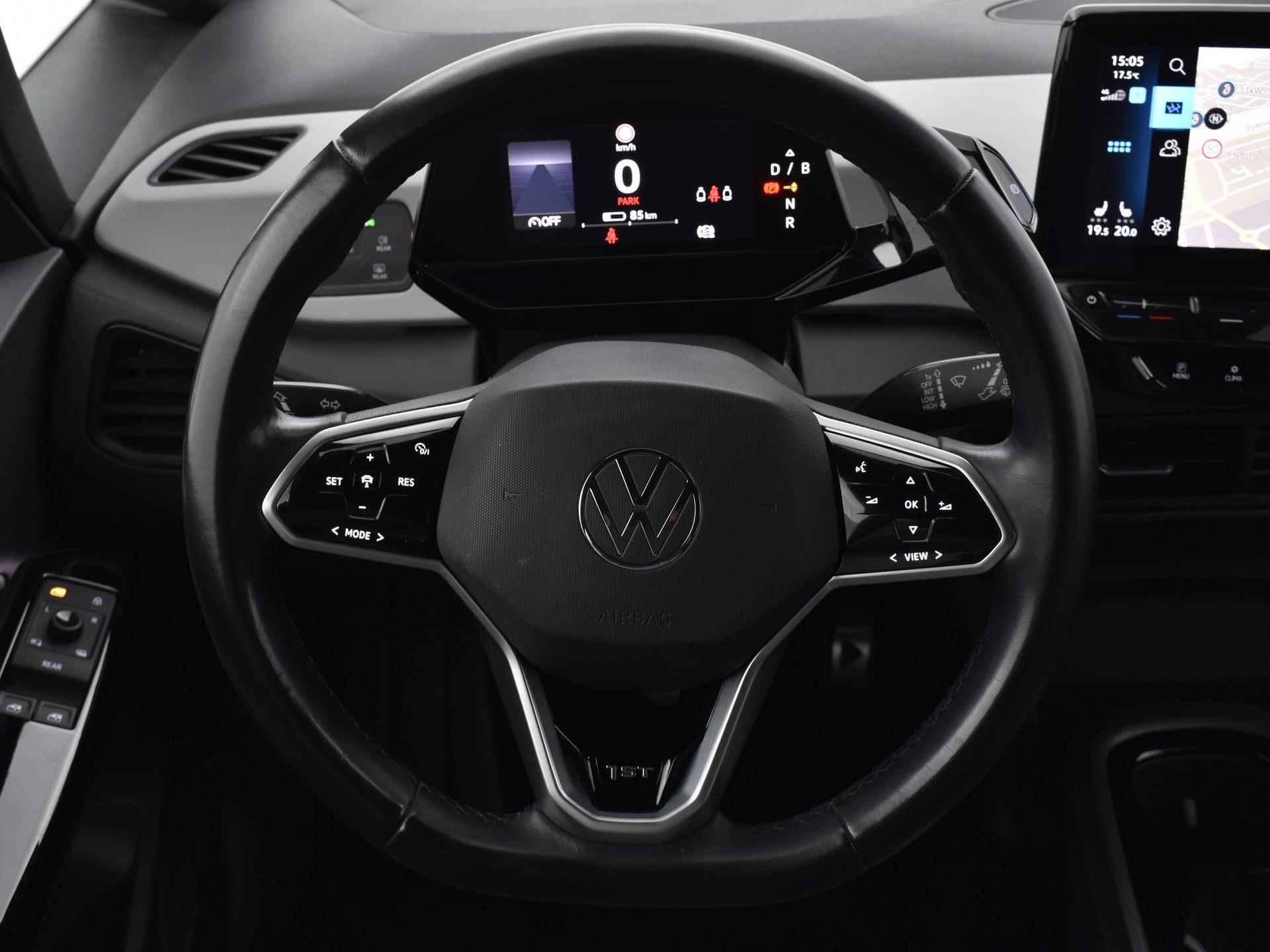Volkswagen ID.3 First Plus 204pk 58 kWh | Camera | IQ Light | 19"Velgen | ACC | Keyless | Apple Car Play | Stoelverwarming | Navigatie | 12 Maanden BOVAG-Garantie - 20/36