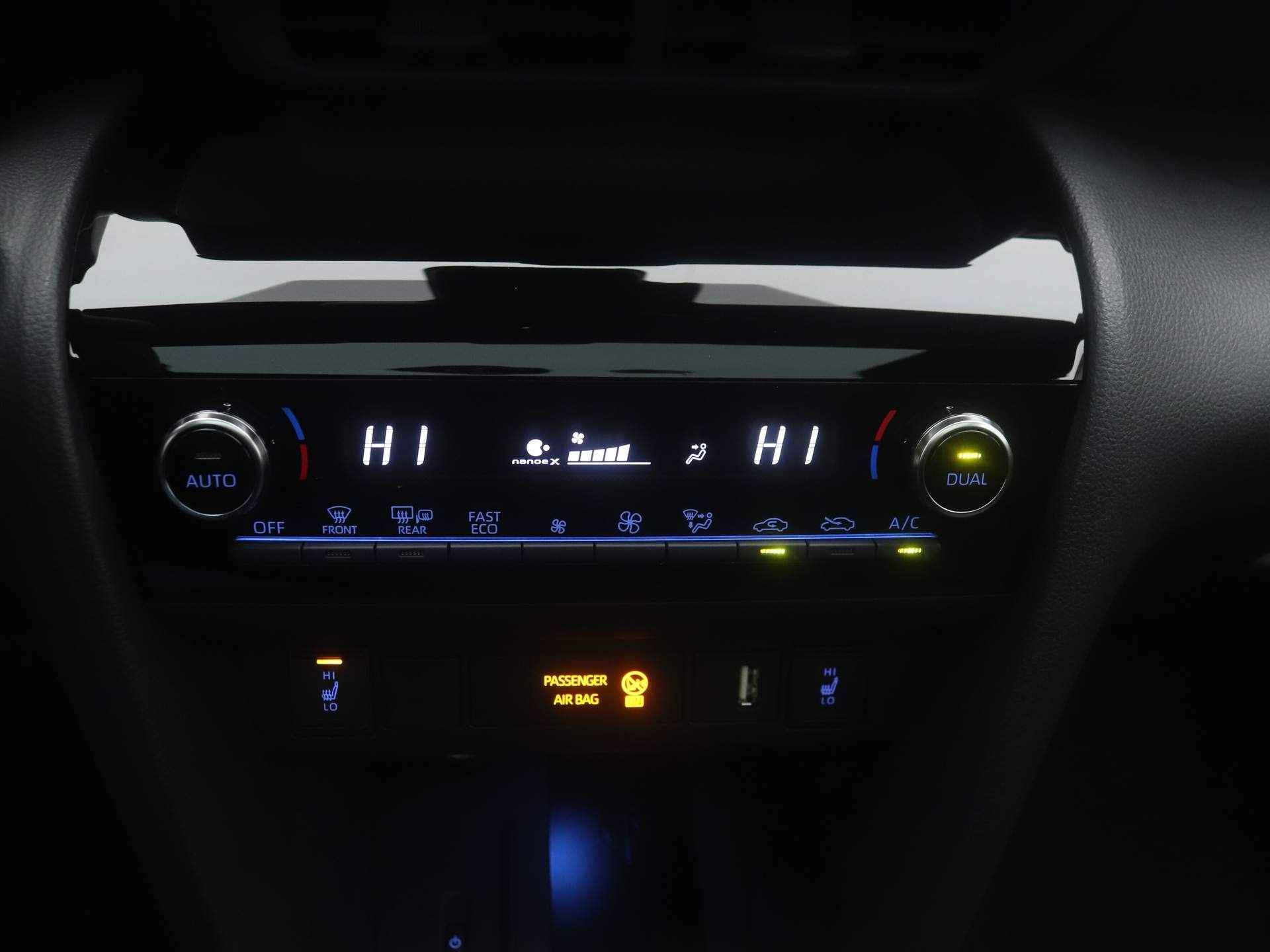 Toyota Yaris Cross 1.5 Hybrid Adventure | Glazen Panoramadak | Direct leverbaar | - 11/43