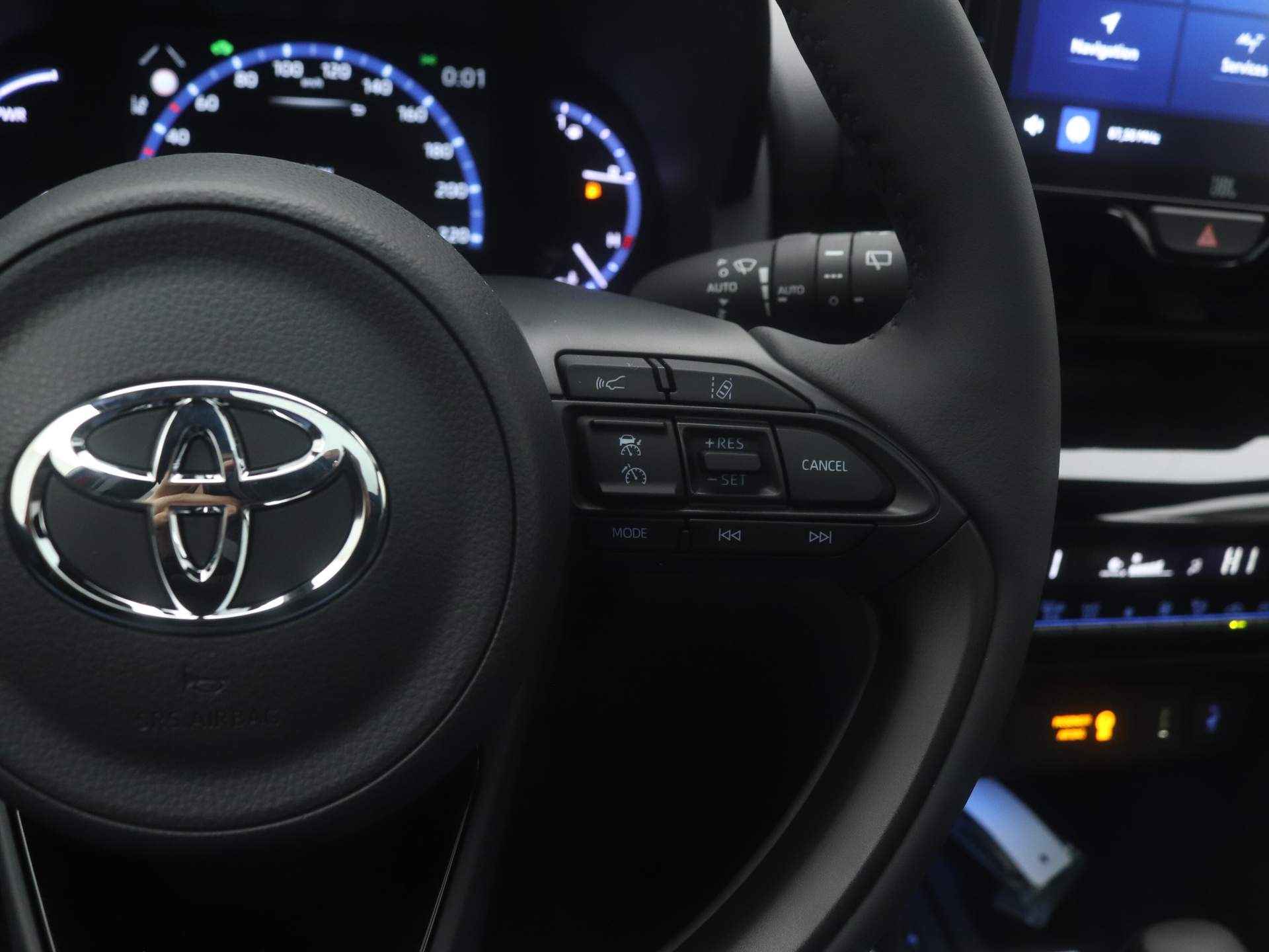 Toyota Yaris Cross 1.5 Hybrid Adventure | Glazen Panoramadak | Direct leverbaar | - 21/43