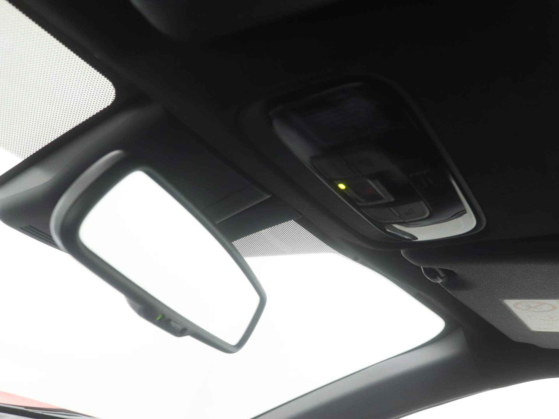 Toyota Yaris Cross 1.5 Hybrid Adventure | Glazen Panoramadak | Direct leverbaar | - 30/43
