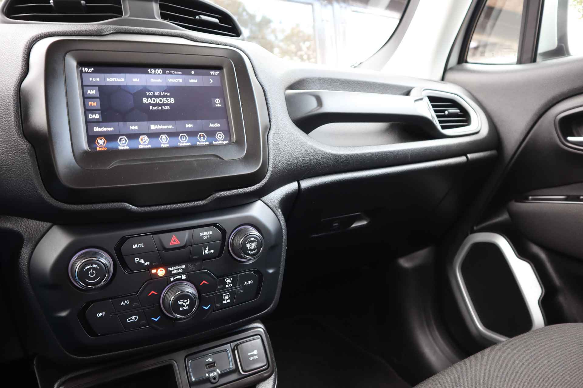 Jeep Renegade 1.0T Longitude | Keyless | DAB Radio | Android Auto | Apple Carplay | Reservewiel - 11/41
