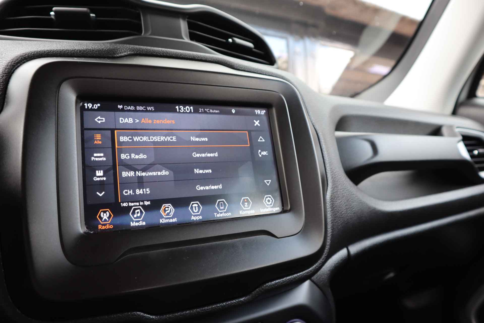 Jeep Renegade 1.0T Longitude | Keyless | DAB Radio | Android Auto | Apple Carplay | Reservewiel - 13/41
