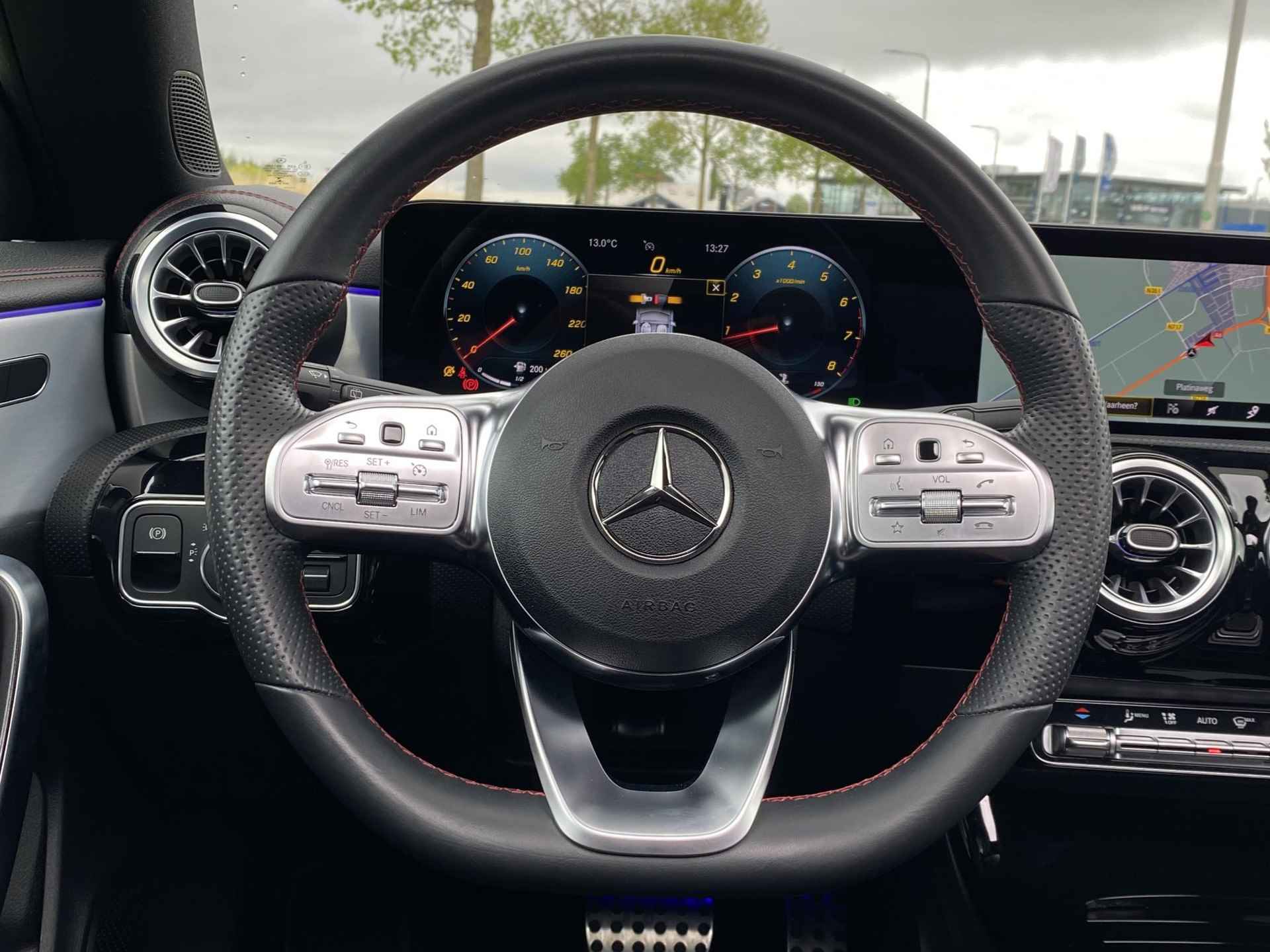 Mercedes-Benz CLA 180 Shooting brake AMG Line Premium | Panoramadak | Keyless entry | Sfeerverlichting | Multibeam LED | Nightpakket - 46/59