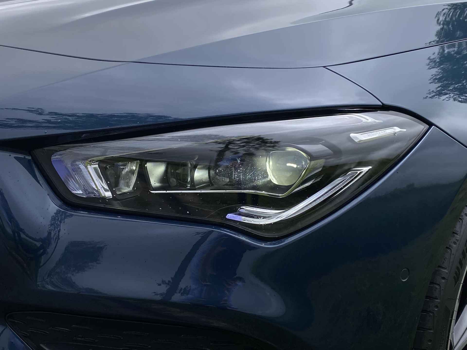 Mercedes-Benz CLA 180 Shooting brake AMG Line Premium | Panoramadak | Keyless entry | Sfeerverlichting | Multibeam LED | Nightpakket - 51/59