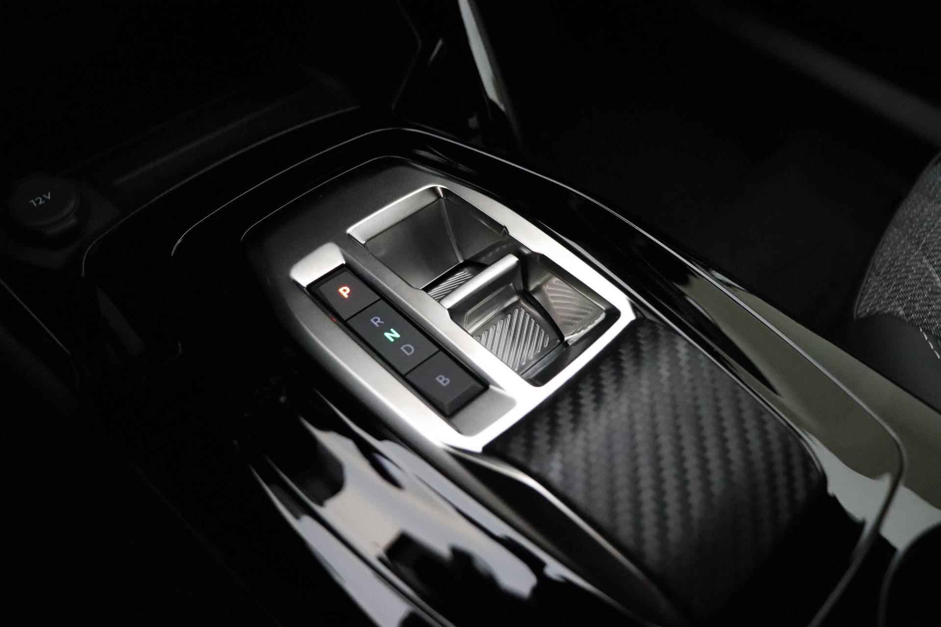 Peugeot e-2008 EV GT 54 kWh | lichtmetalen Velgen | Voor/achter Camera | Dodehoekdetectie | LED | Stoelverwarming | Cruise Control | Navigatie | - 20/36