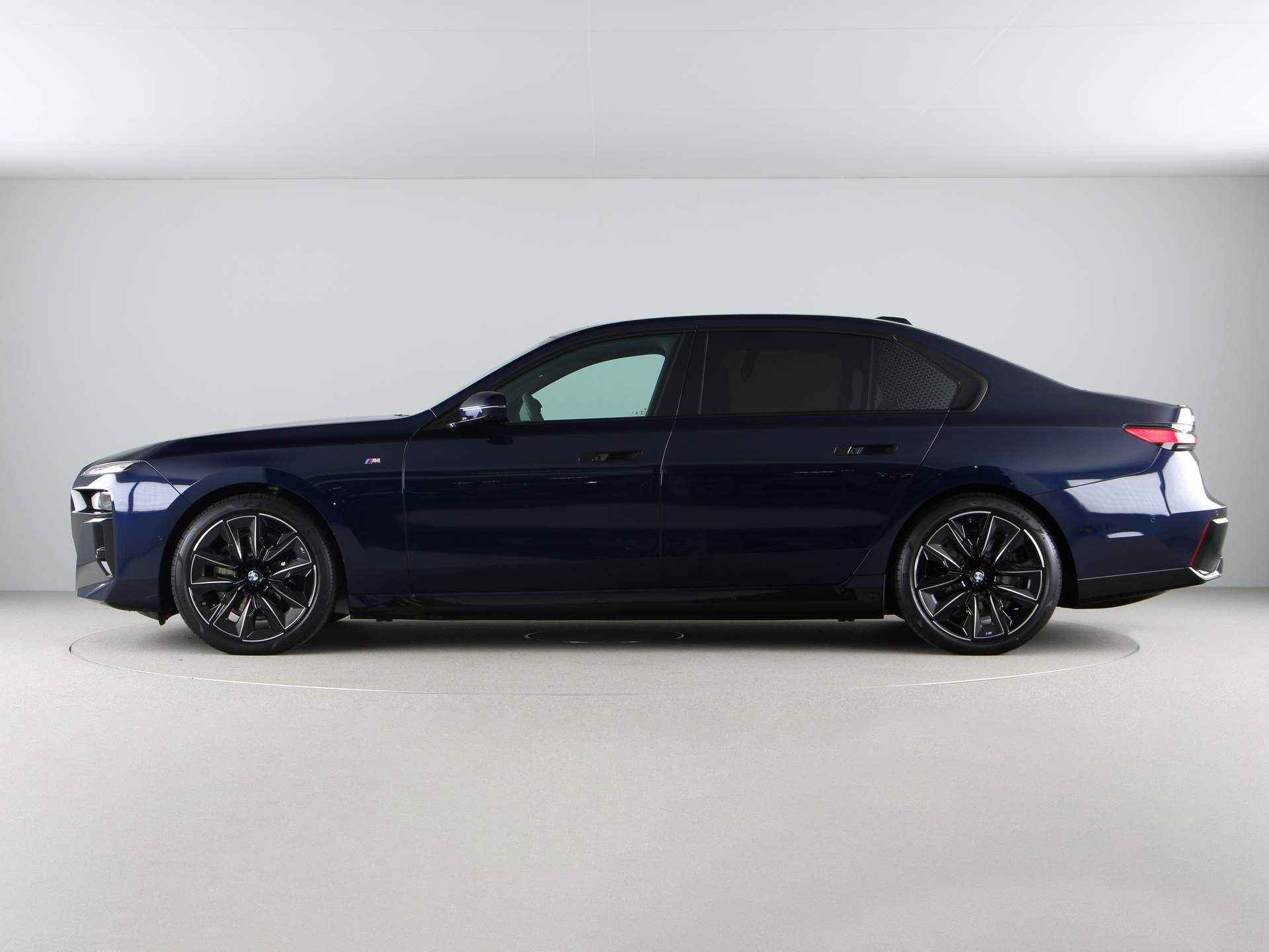 BMW i7 eDrive50 M-Sport Pro Exclusive Lounge - 13/28