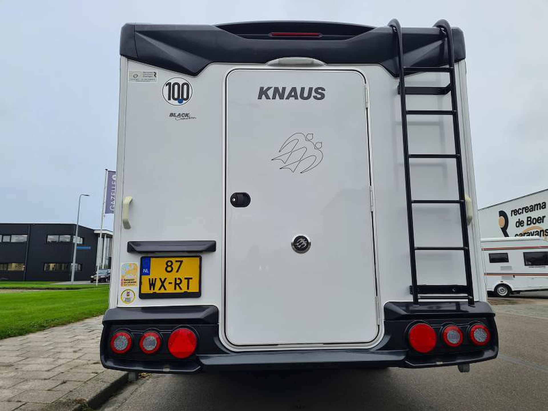 Knaus Sport & Fun Black Edition 480 QL - 5/18