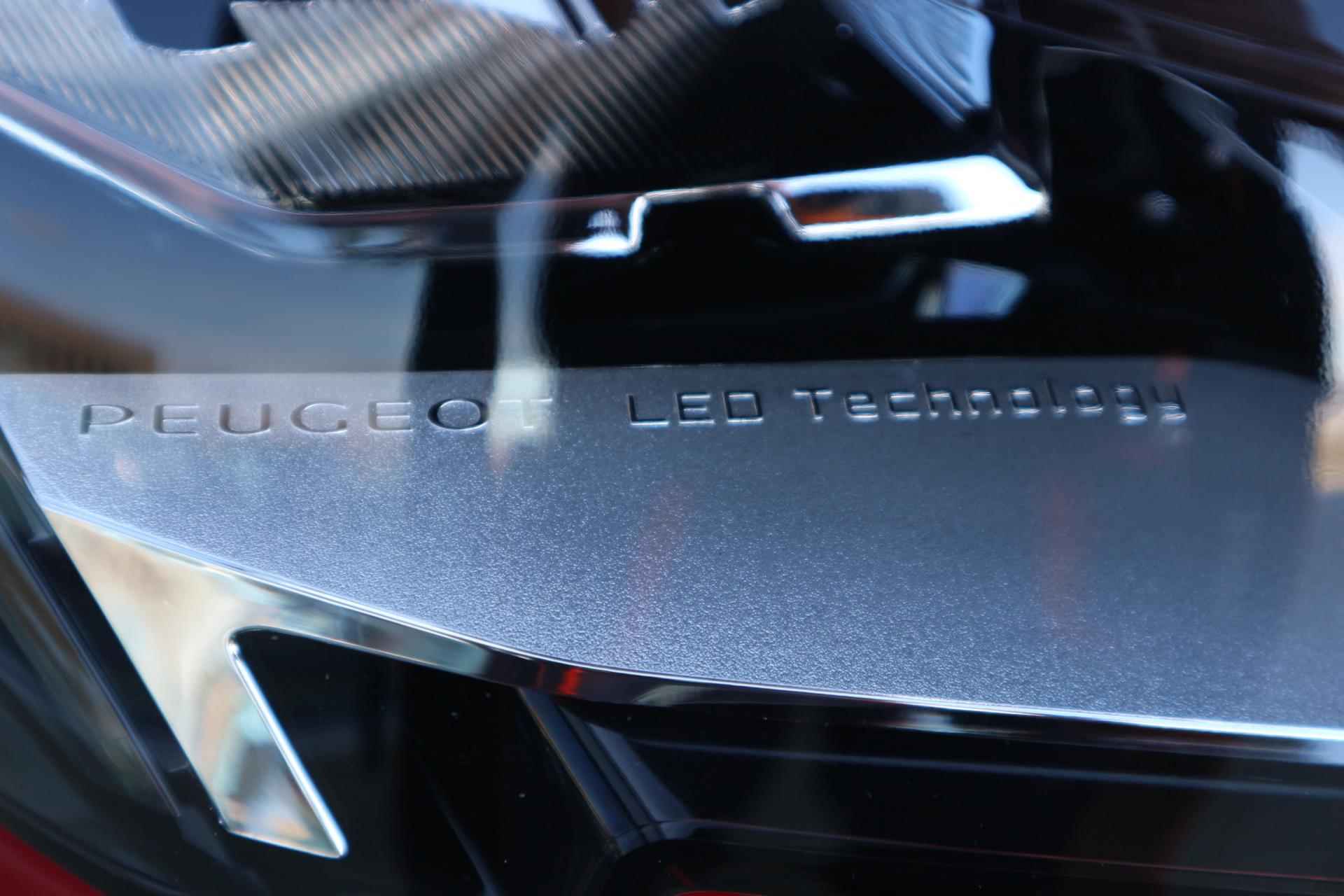 Peugeot 3008 1.2 PureTech Allure Pack Business NAVI CAMERA LED STOELVERW RIJKLAARPRIJS!! - 7/37