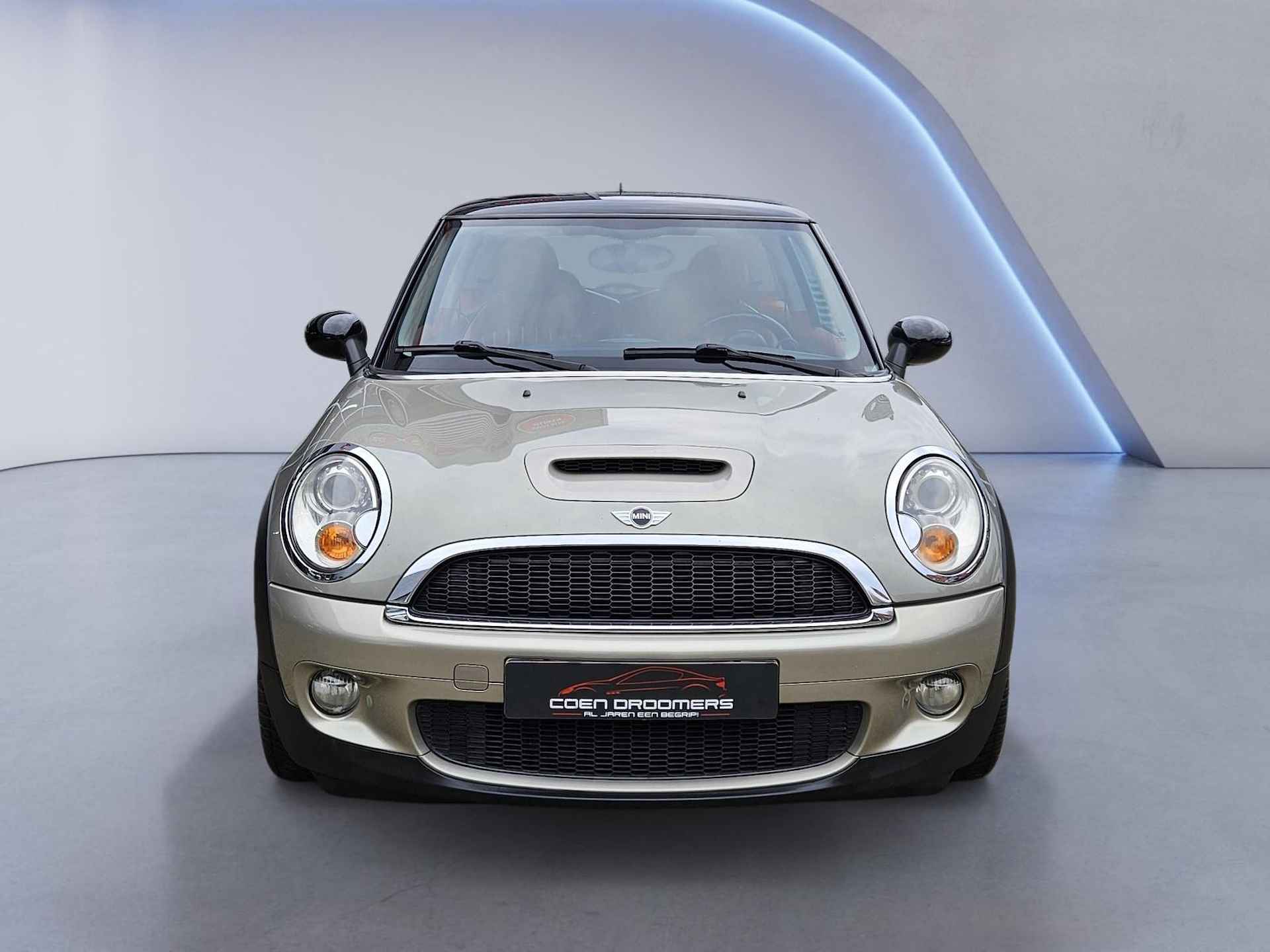 Mini 1.6 Cooper S Chili /Zeer nette staat/ Vol bruin leder + interieur / Stoelverwarming / Bi-Xenon / Parkeersensoren achter / (MET GARANTIE*) - 9/32