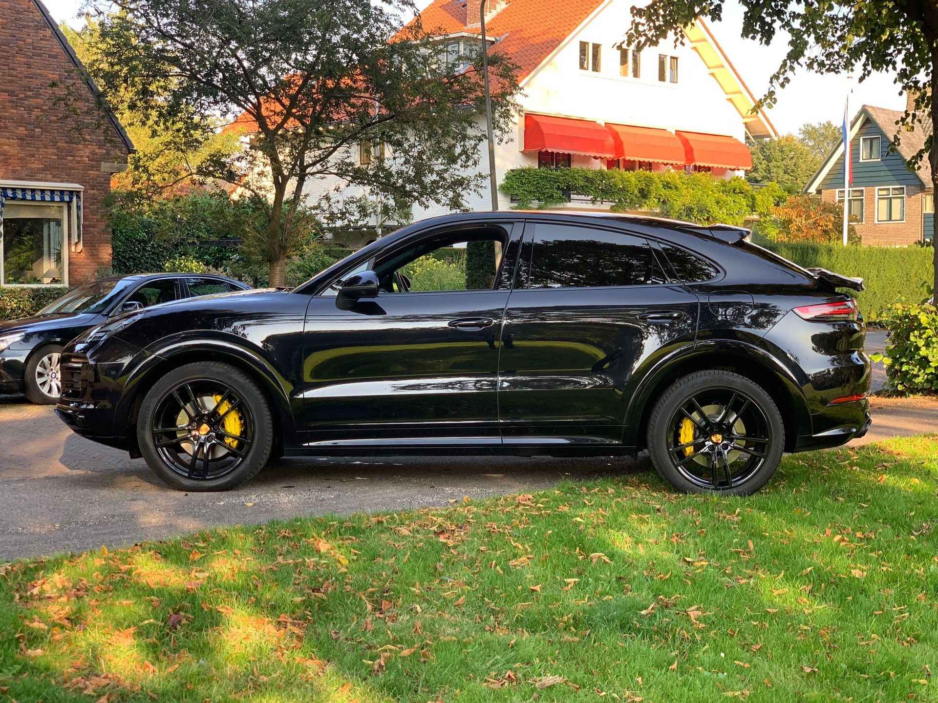 Porsche Cayenne Coupé 3.0 E-Hybrid - 8/27