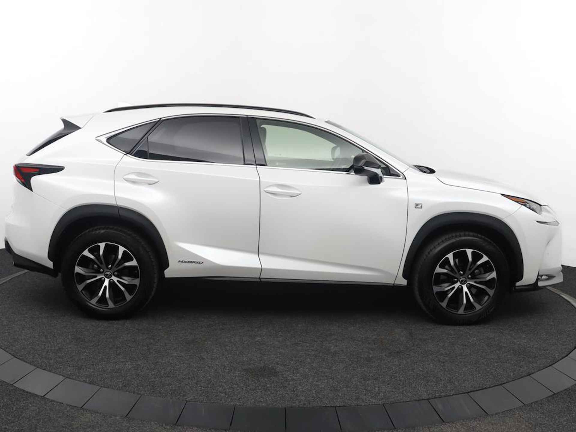 Lexus NX 300h AWD F Sport Line | Afneembare trekhaak | Mark Levinson | DAB | Dealeronderhouden - 13/64