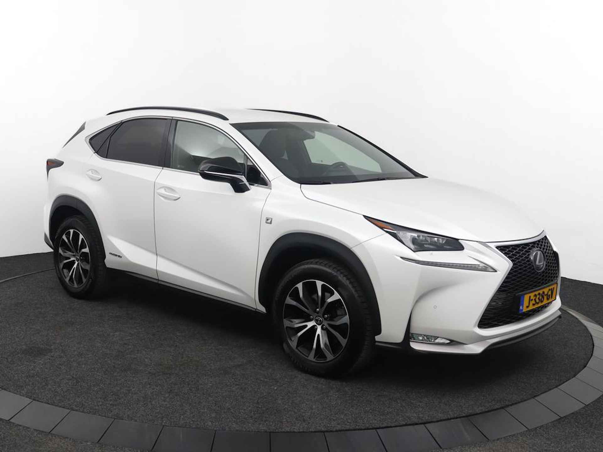 Lexus NX 300h AWD F Sport Line | Afneembare trekhaak | Mark Levinson | DAB | Dealeronderhouden - 14/64