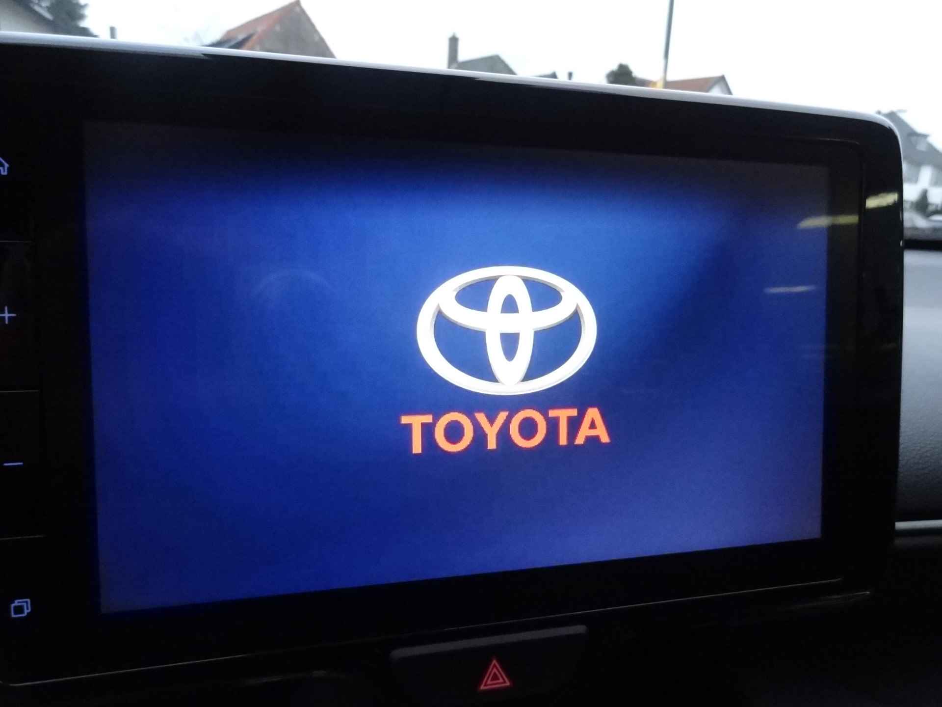 Toyota Yaris Cross 1.5 Hybrid Style panoramadak / elektr.achterklep / stoelverwarming - 24/38