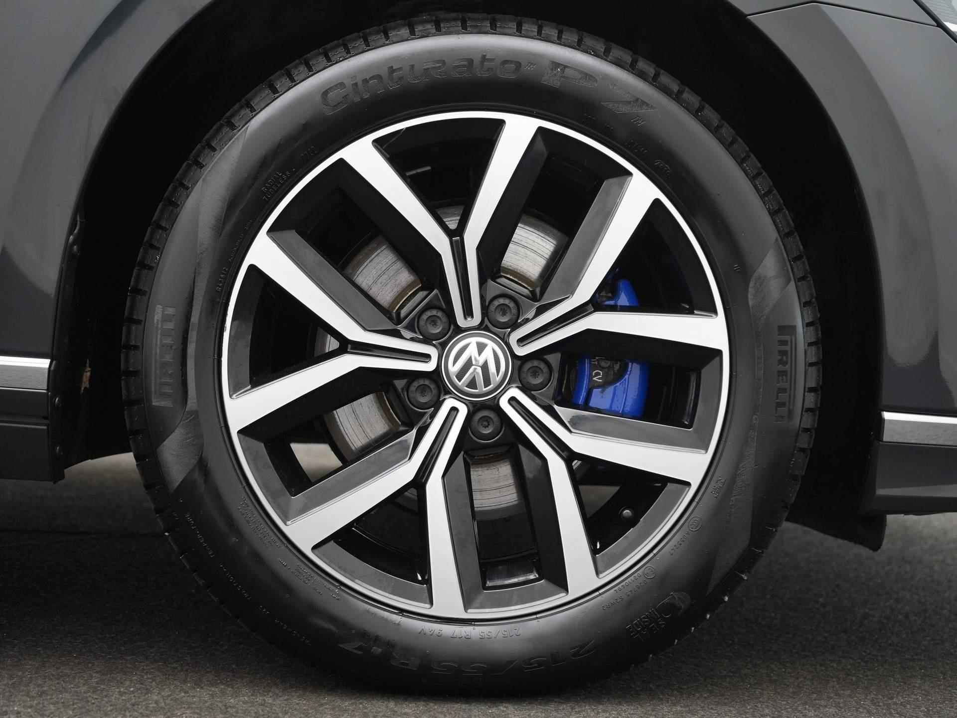 Volkswagen Passat Variant 1.4 TSI PHEV GTE Business Panoramadak / Leder / Achteruitrijcamera / Trekhaak wegklapbaar - 51/56
