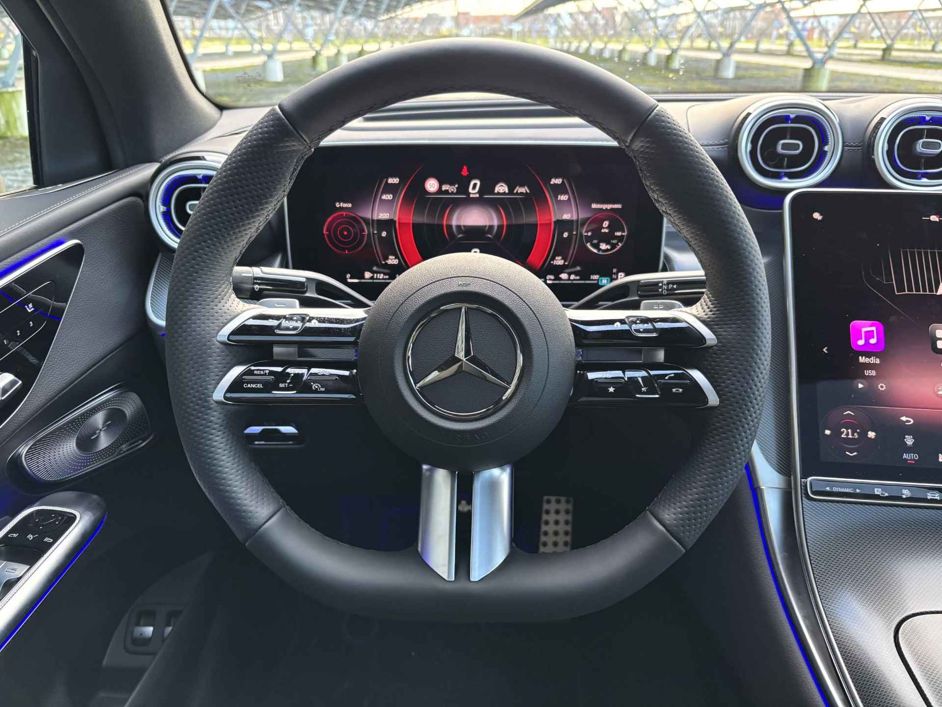 Mercedes-Benz GLC 300e 4MATIC Sport Edition | Head-Up Display | Panoramadak | Energizing Pakket | Burmester | Stoel Verwarming/Verkoeling | Rijassistentie Pakket Plus | 360 Camera | Digital light | - 15/48