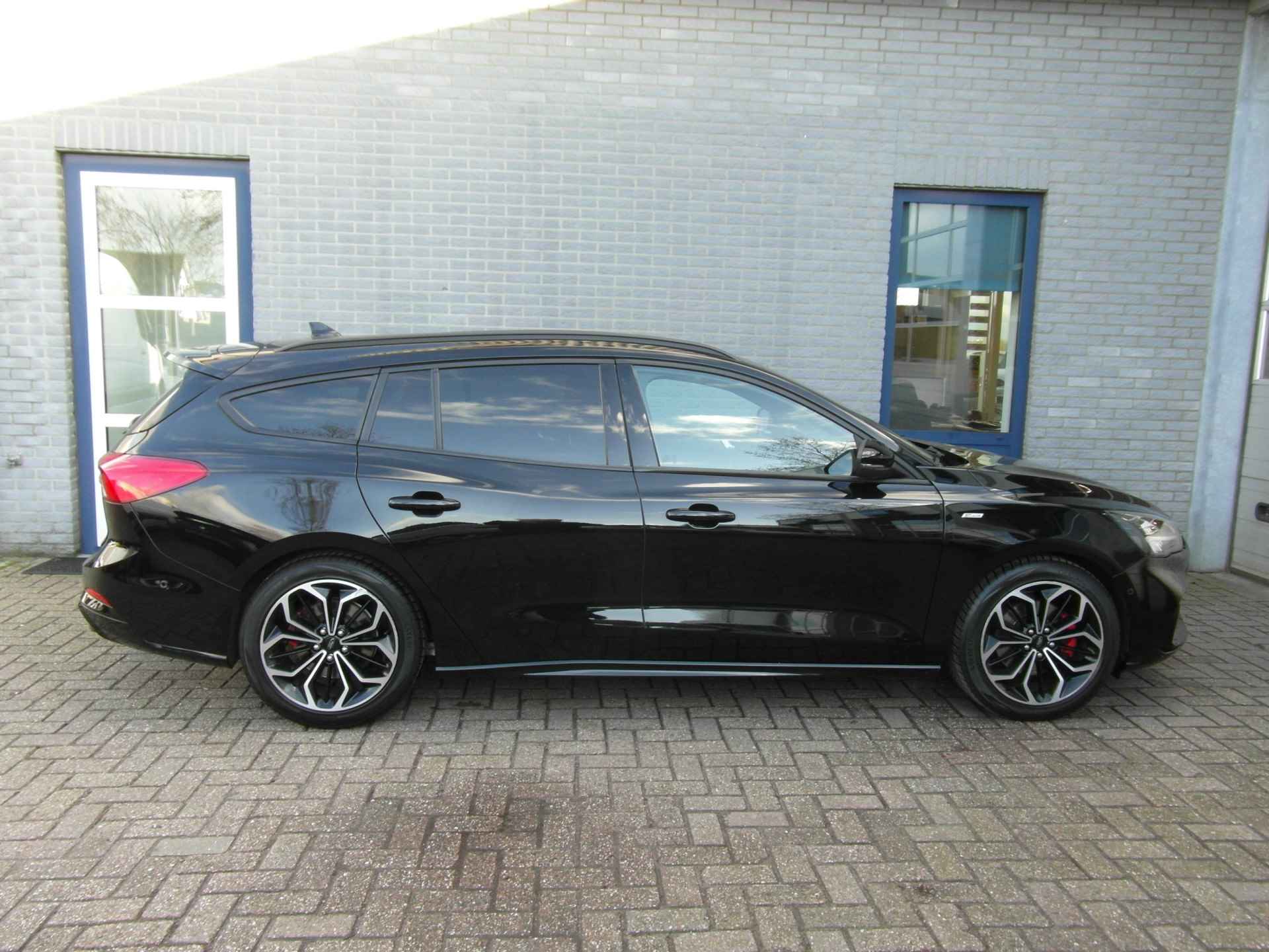 Ford FOCUS Wagon 1.5 EcoBoost ST Line Business Inclusief Afleveringskosten - 2/24