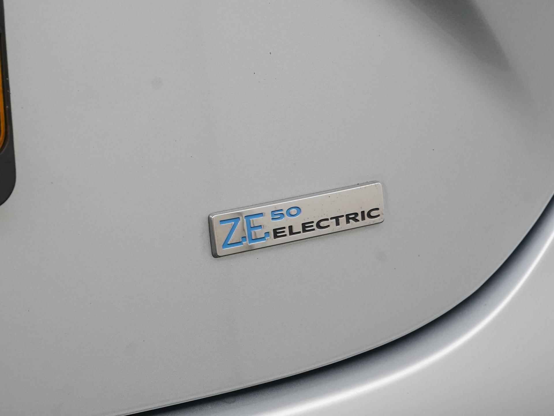 Renault ZOE R135 Intens Business 52 kWh Koopaccu | Accu eigendom | Camera | Stuur/Stoelverwarming | 9,3" Easy Link | Zondag Open! - 23/36