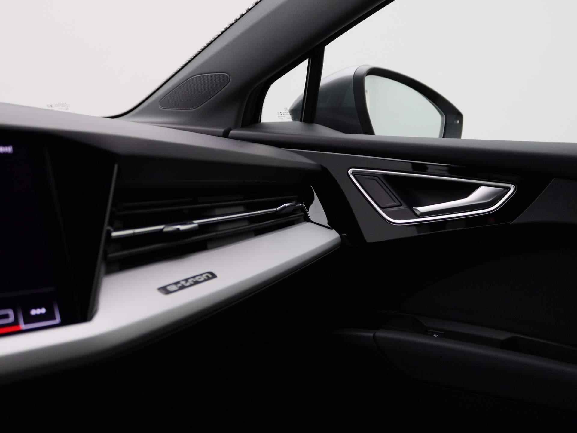Audi Q4 e-tron 45 quattro Advanced edition 82kWh 265 PK | Automaat | Navigatie Plus | Adaptive Cruise Control | Camera | Trekhaak | Parkeersensoren | Lichtmetalen velgen | Climate Control | - 25/42