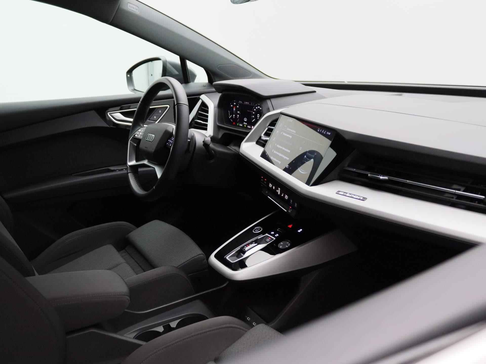 Audi Q4 e-tron 45 quattro Advanced edition 82kWh 265 PK | Automaat | Navigatie Plus | Adaptive Cruise Control | Camera | Trekhaak | Parkeersensoren | Lichtmetalen velgen | Climate Control | - 34/42