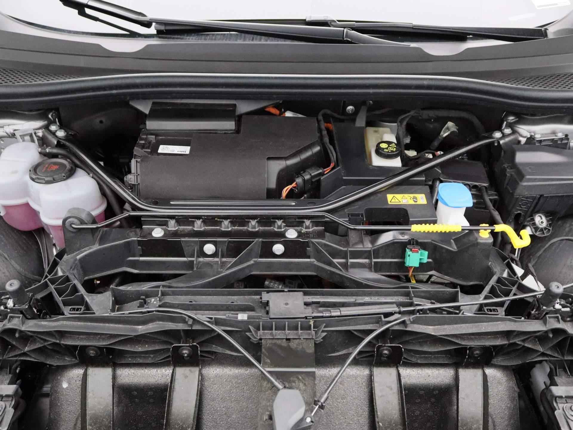 Audi Q4 e-tron 45 quattro Advanced edition 82kWh 265 PK | Automaat | Navigatie Plus | Adaptive Cruise Control | Camera | Trekhaak | Parkeersensoren | Lichtmetalen velgen | Climate Control | - 38/42