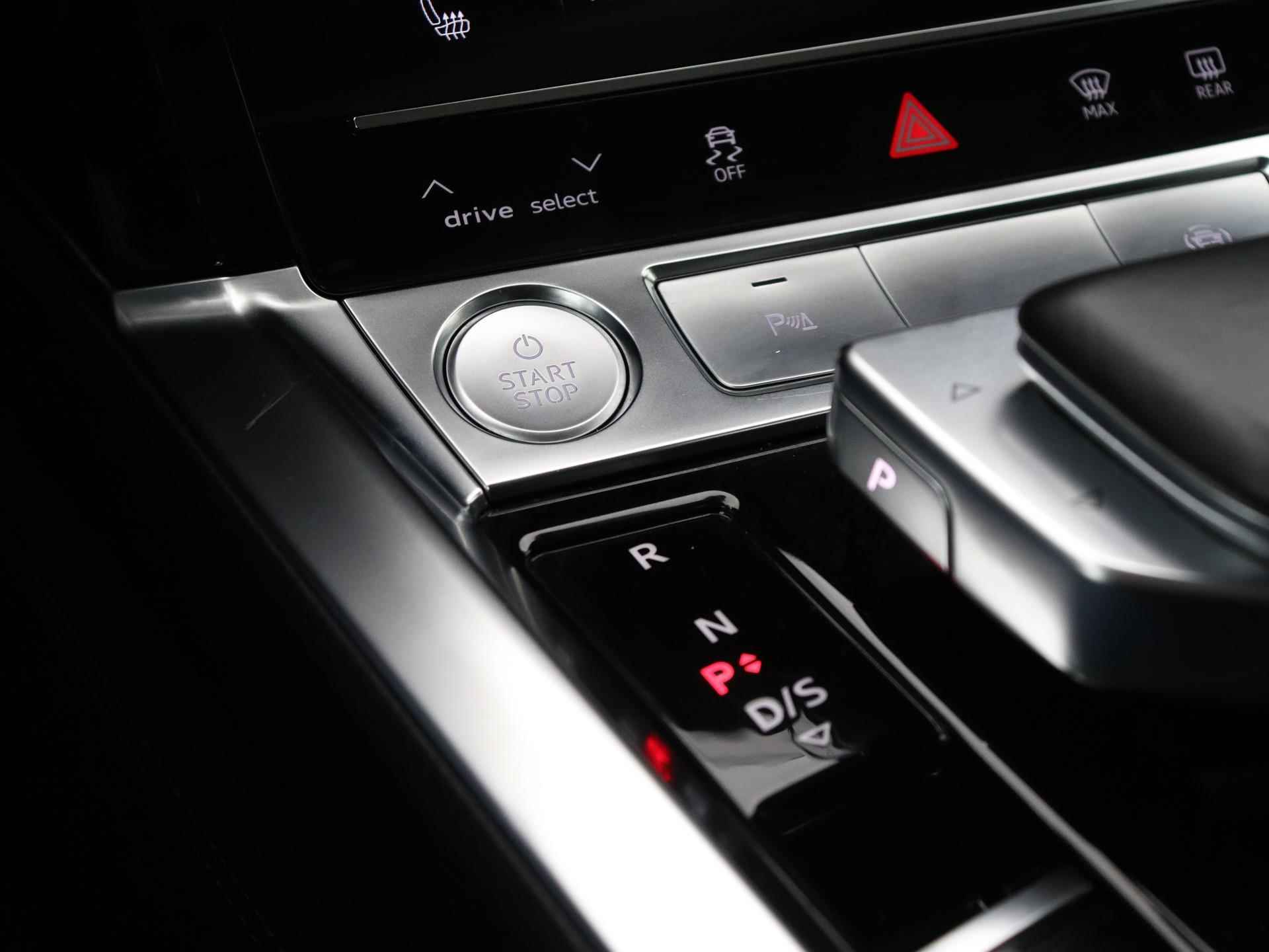 Audi e-tron e-tron 50 quattro Launch edition plus 71 kWh | Panoramadak | Navigatie | Luchtvering | Stoelverwarming | ACC | Carplay | LED - 34/44