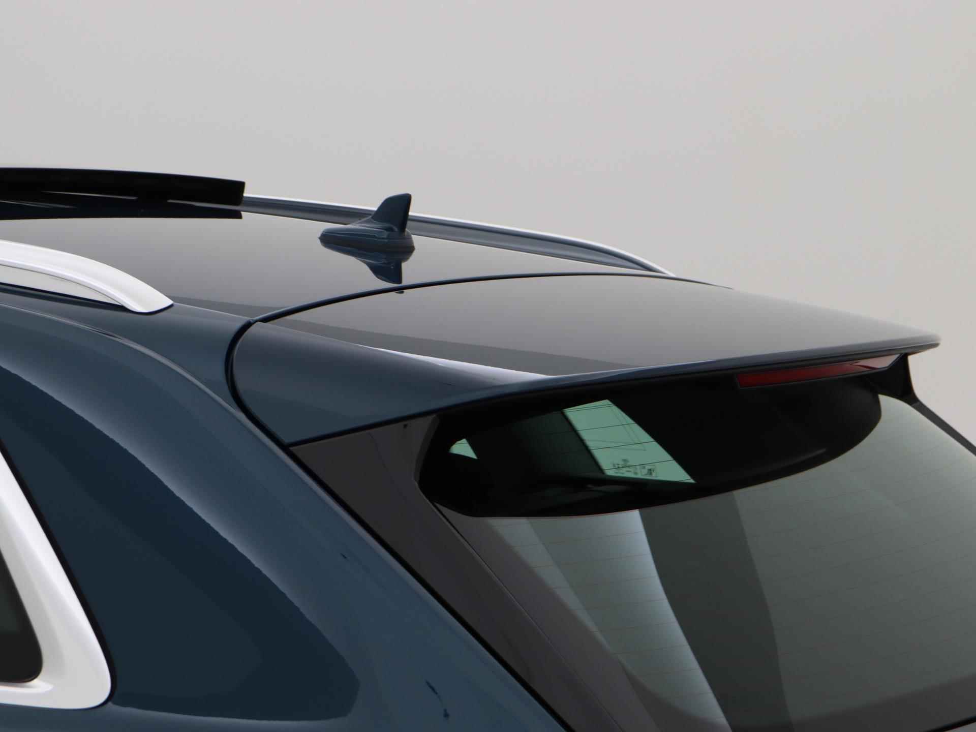 Audi e-tron e-tron 50 quattro Launch edition plus 71 kWh | Panoramadak | Navigatie | Luchtvering | Stoelverwarming | ACC | Carplay | LED - 39/44
