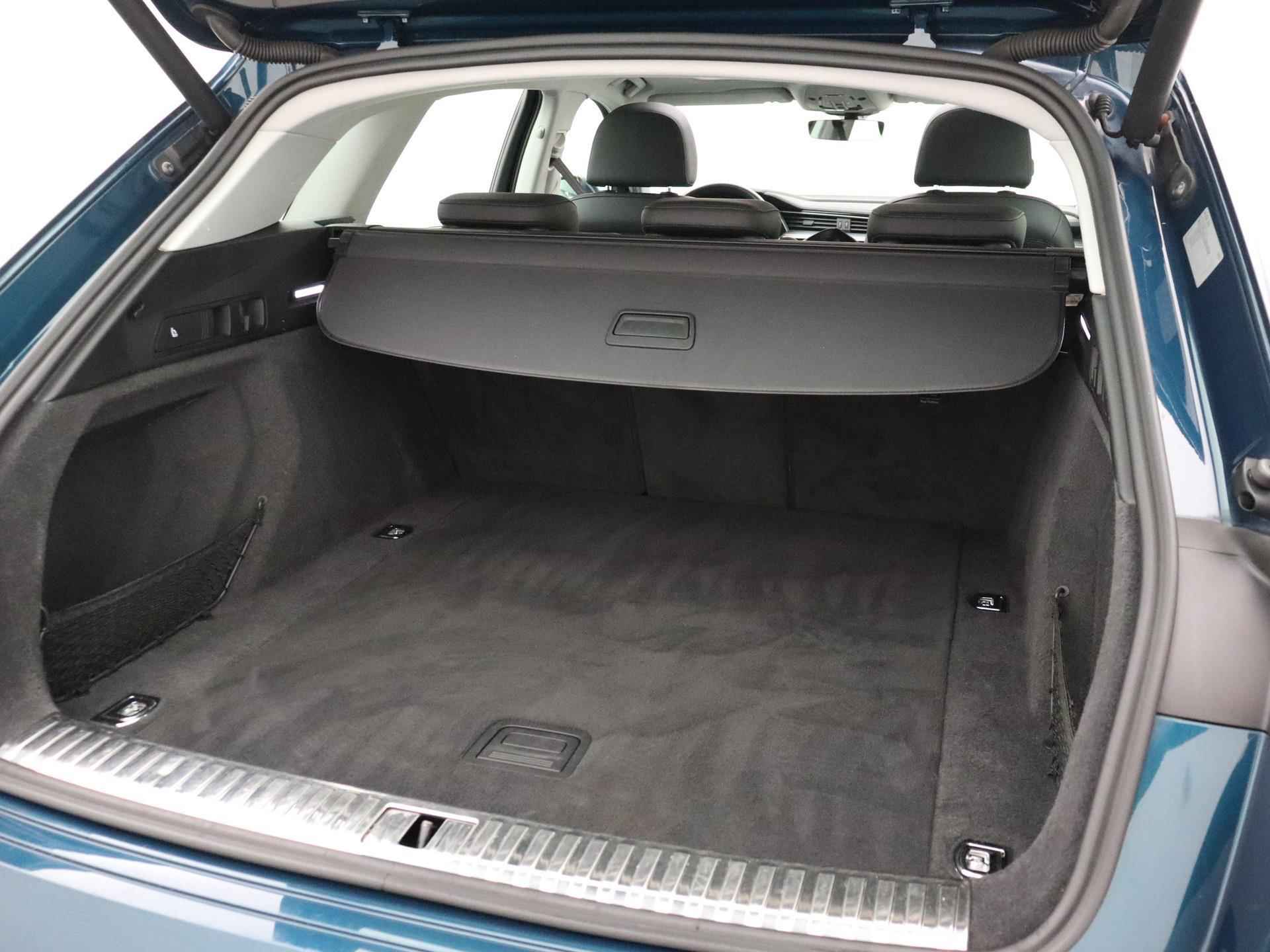 Audi e-tron e-tron 50 quattro Launch edition plus 71 kWh | Panoramadak | Navigatie | Luchtvering | Stoelverwarming | ACC | Carplay | LED - 41/44