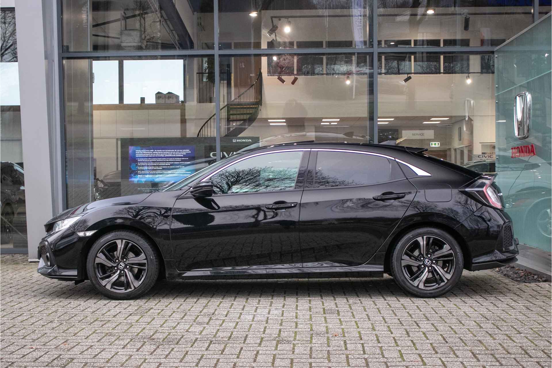 Honda Civic 1.0 i-VTEC Elegance -All in rijklaarprijs | Navi | Dealer onderhouden | Camera - 2/42