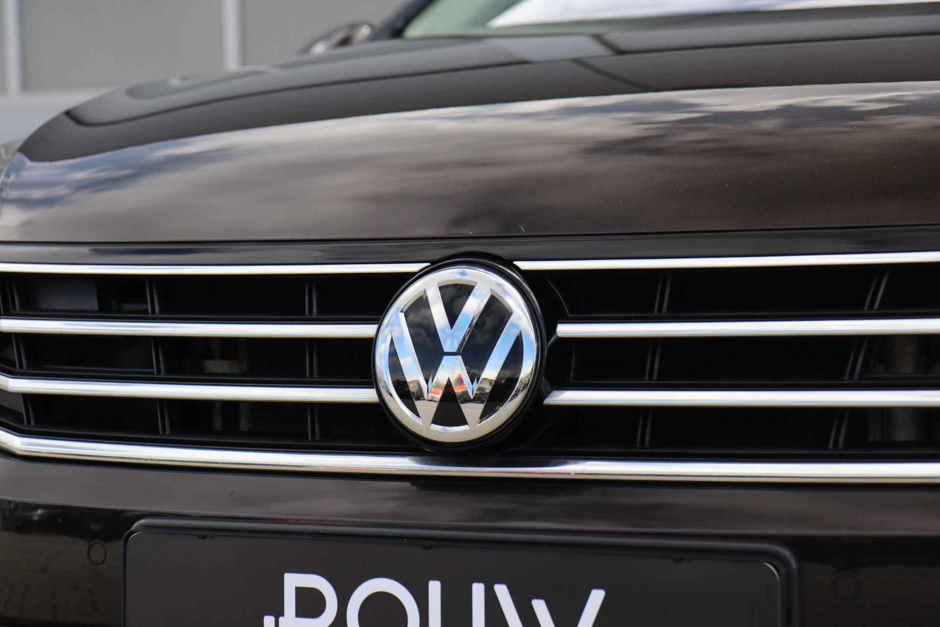 Volkswagen Passat Variant 2.0 TDI 150pk DSG Comfort Business | Trekhaak | Achteruitrijcamera | Leer | Navigatie - 34/59