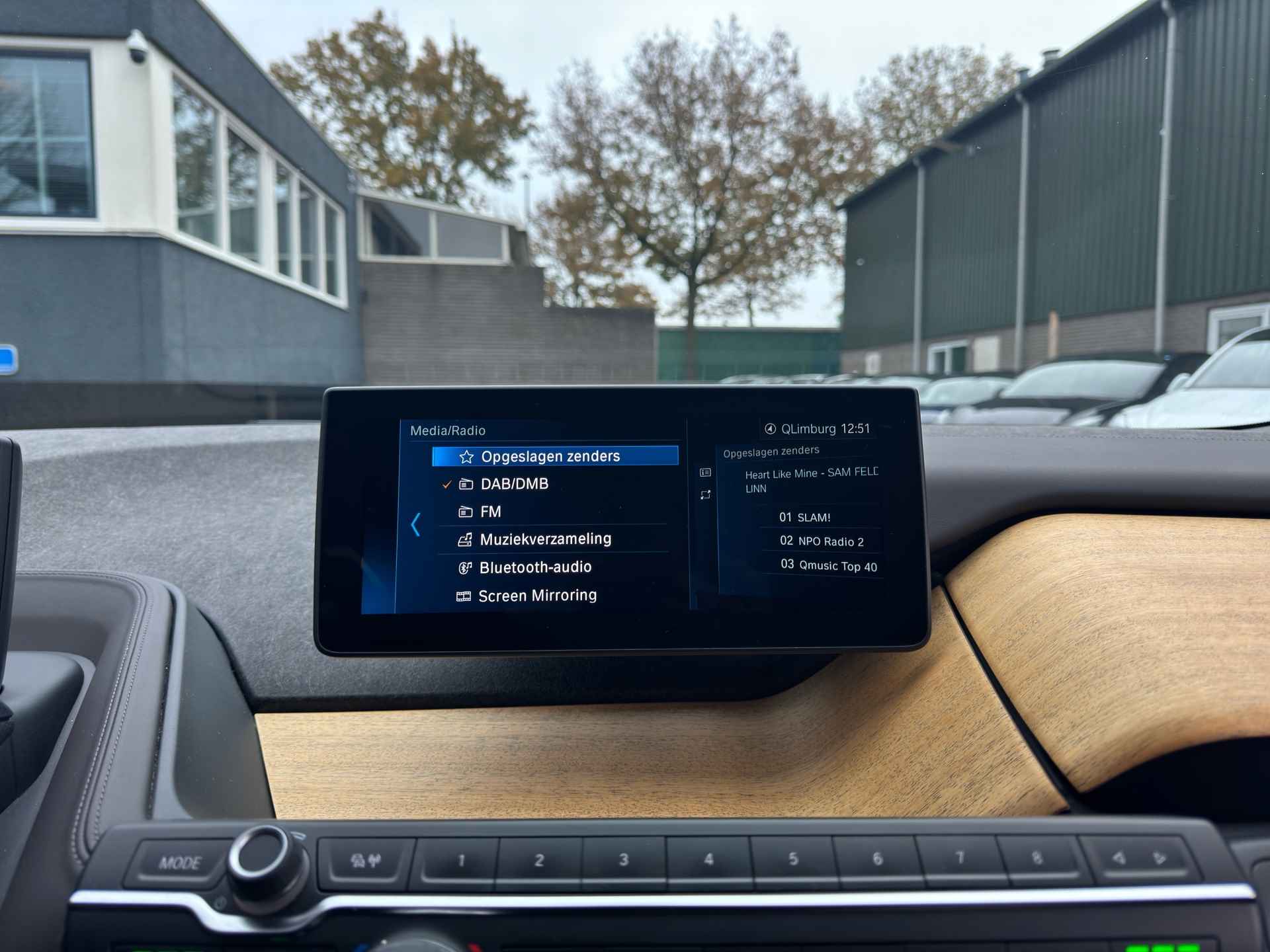 BMW I3 S 120Ah 42 kWh RoadStyle Edition PANORAMADAK | HARMAN KARDON| LEER| STOELVERWARMING| APPLE CARPLAY/ ANDROID AUTO| - 36/46