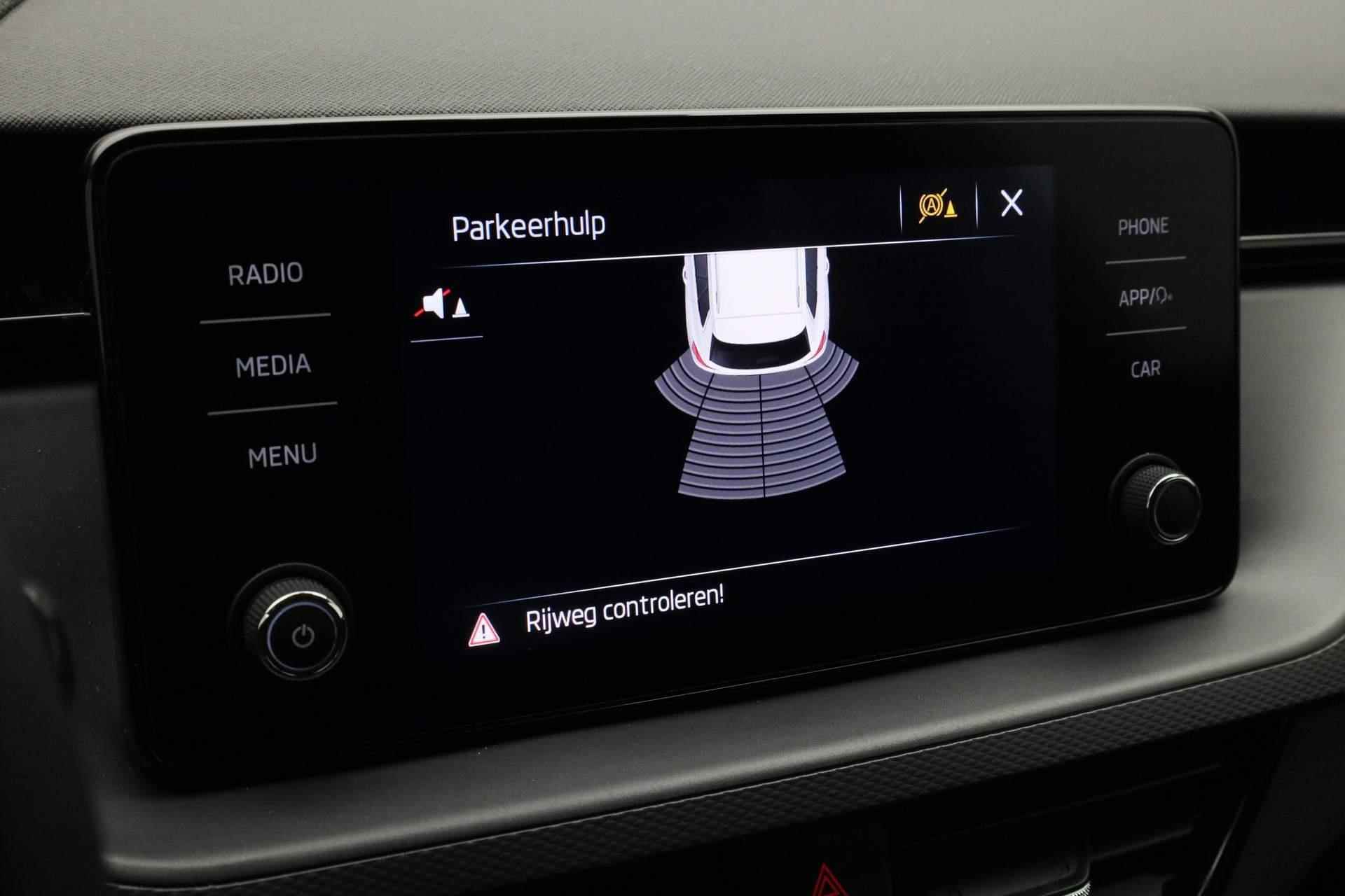 Skoda Kamiq 1.0 TSI 110PK DSG Ambition | Cruise | Airco | 16 inch | Parkeersensoren achter | Apple Carplay / Android Auto | DAB - 8/37